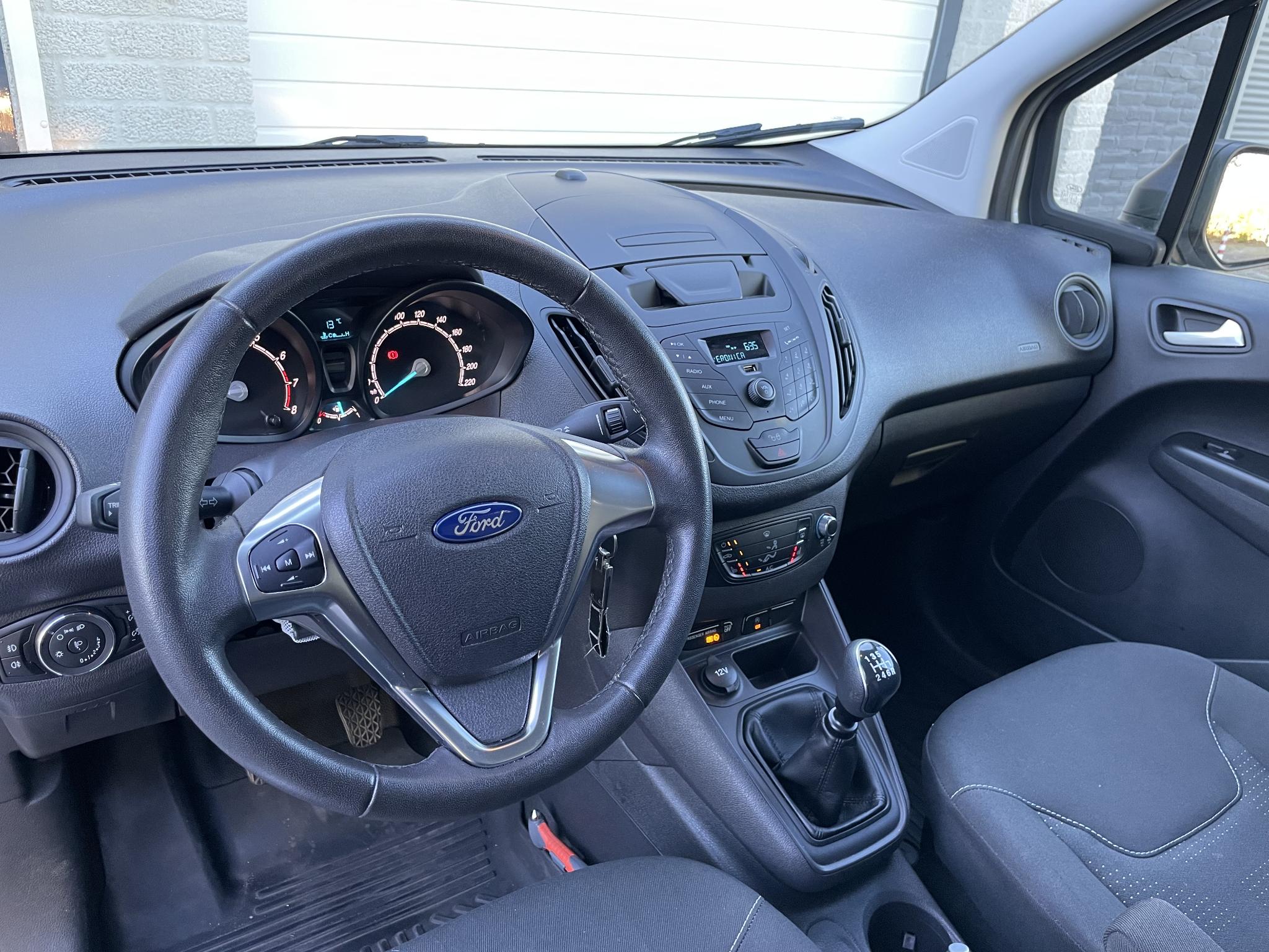 Foto van Ford Transit Courier