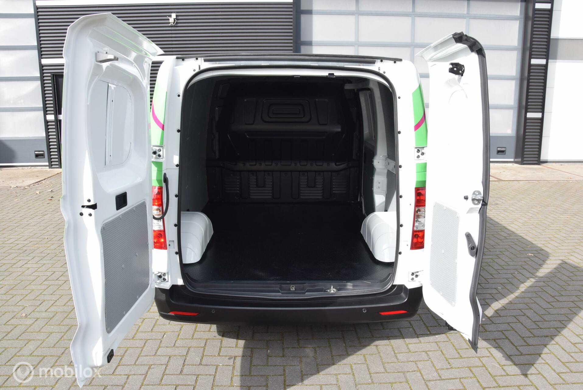 Foto van Maxus Edeliver 3