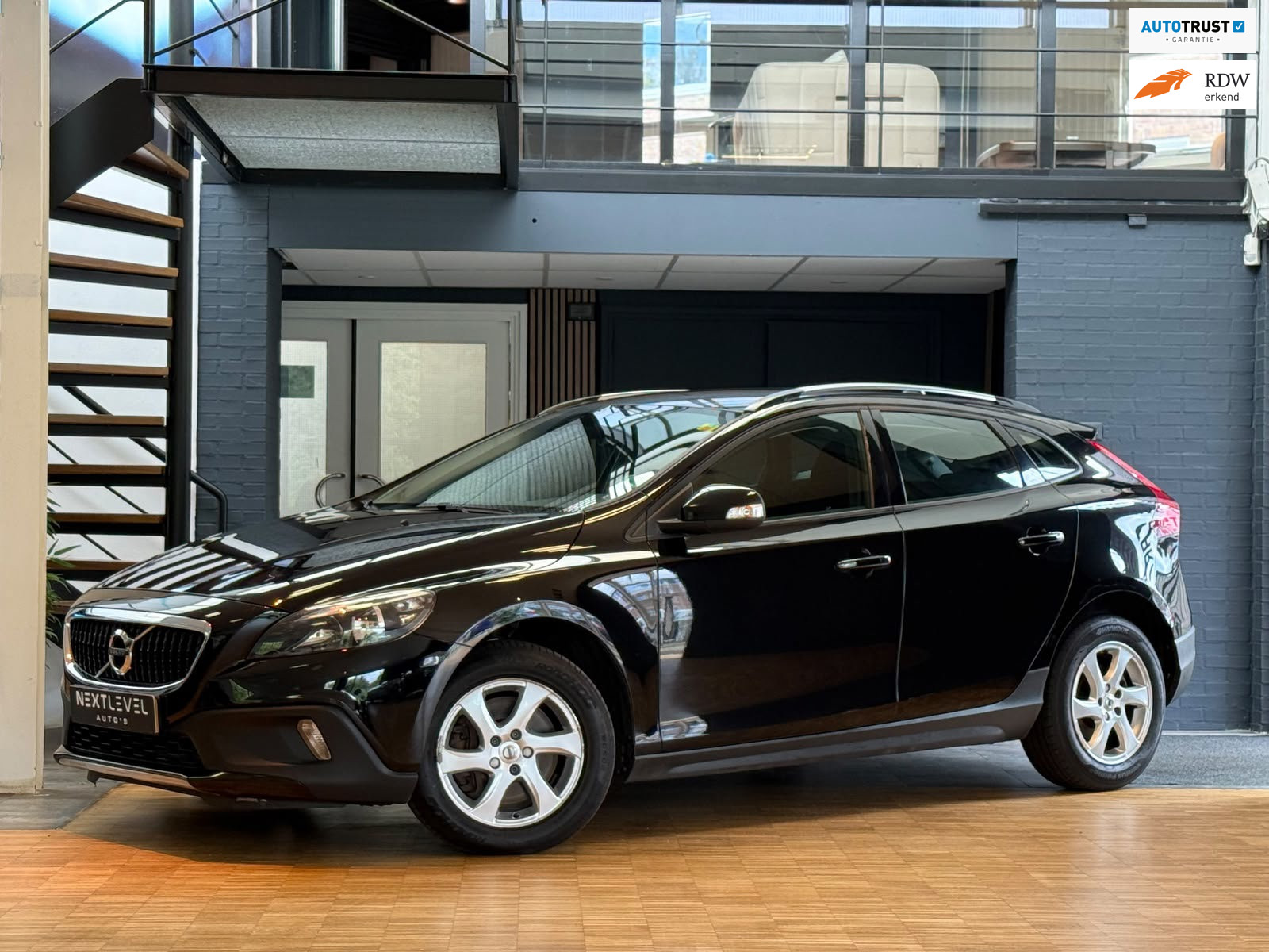 Volvo V40 Cross Country 2.0 D2 Nordic 2016 - voorkant