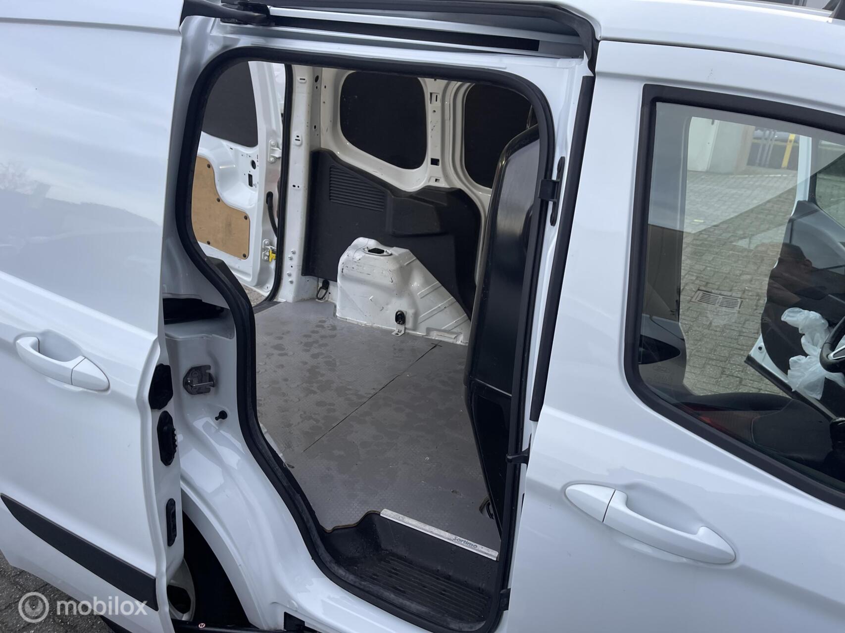 Foto van Ford Transit Courier