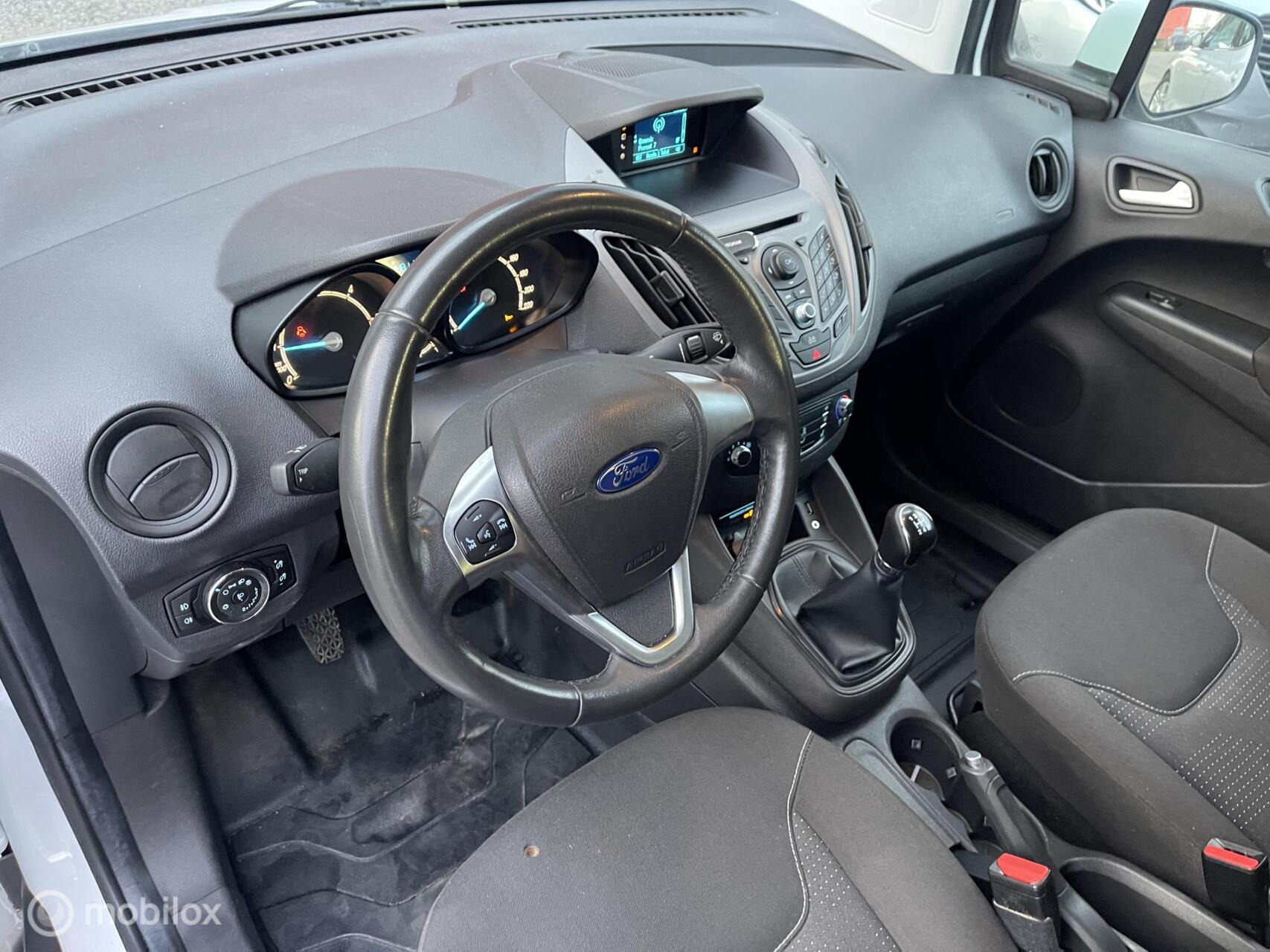 Foto van Ford Transit Courier