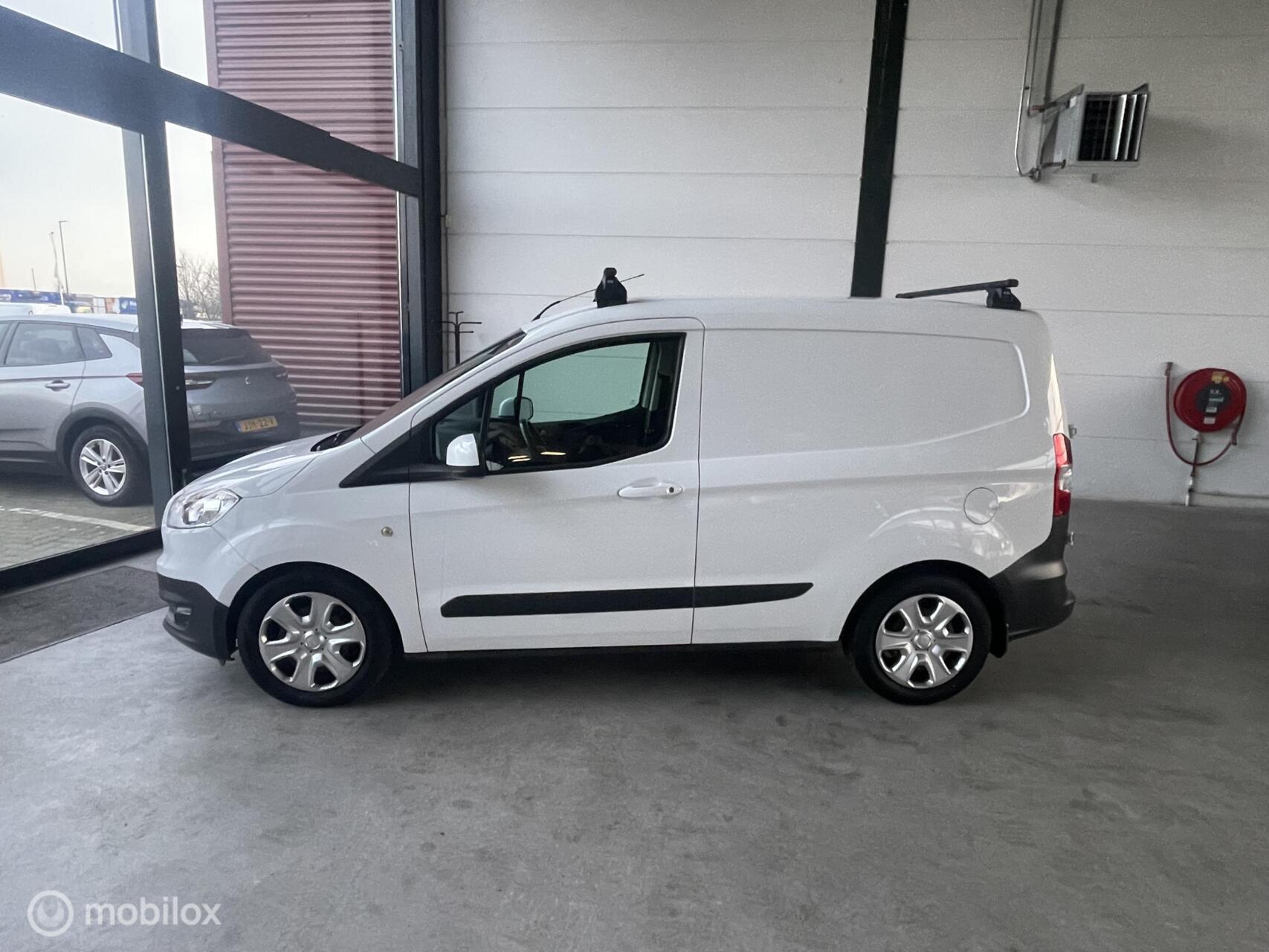 Foto van Ford Transit Courier