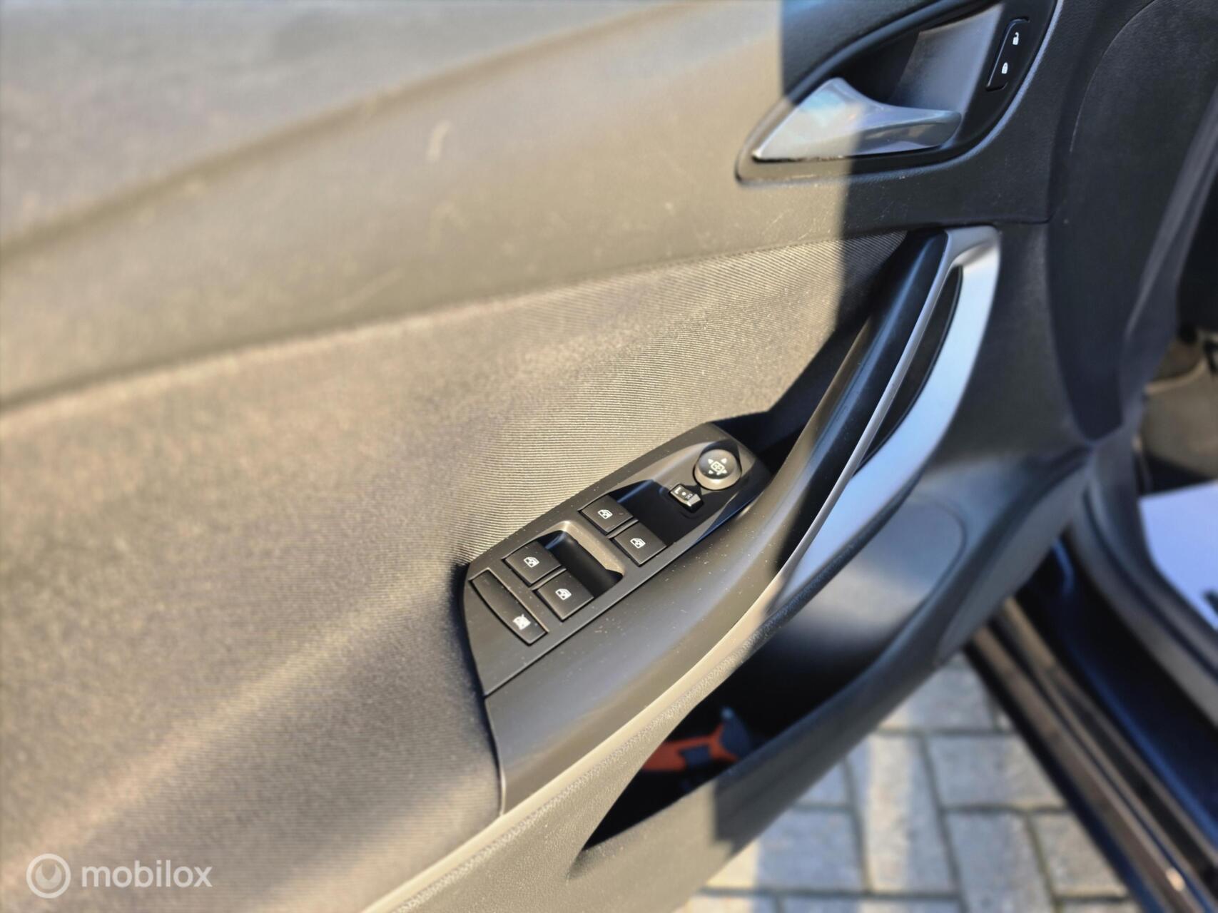Foto van Opel Astra Sports Tourer