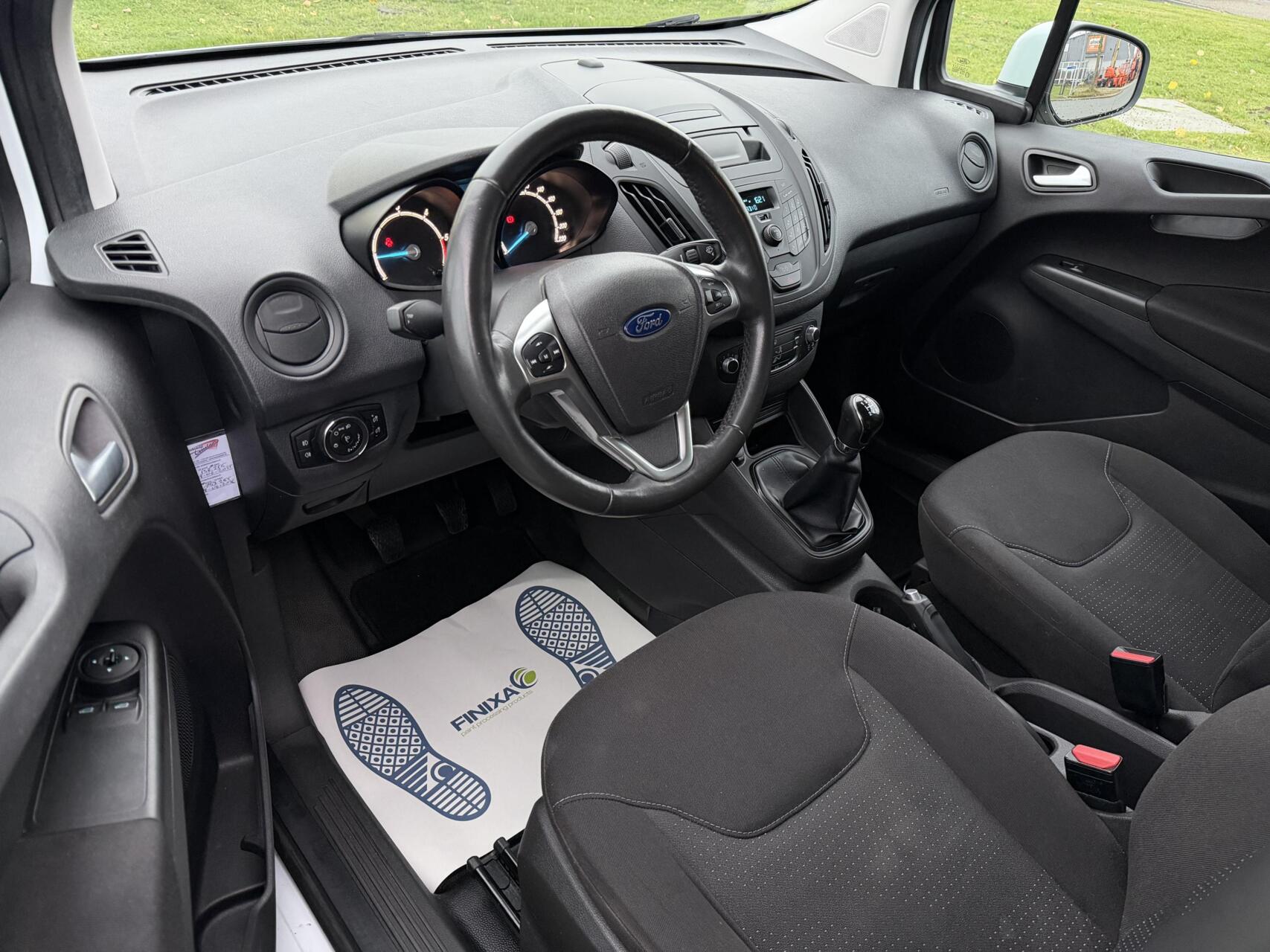 Foto van Ford Transit Courier