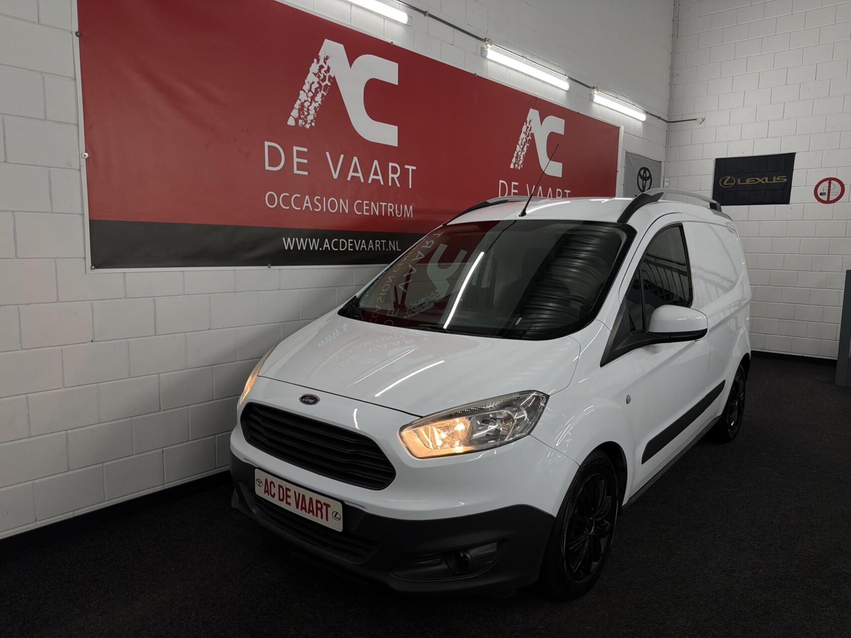 Foto van Ford Transit Courier