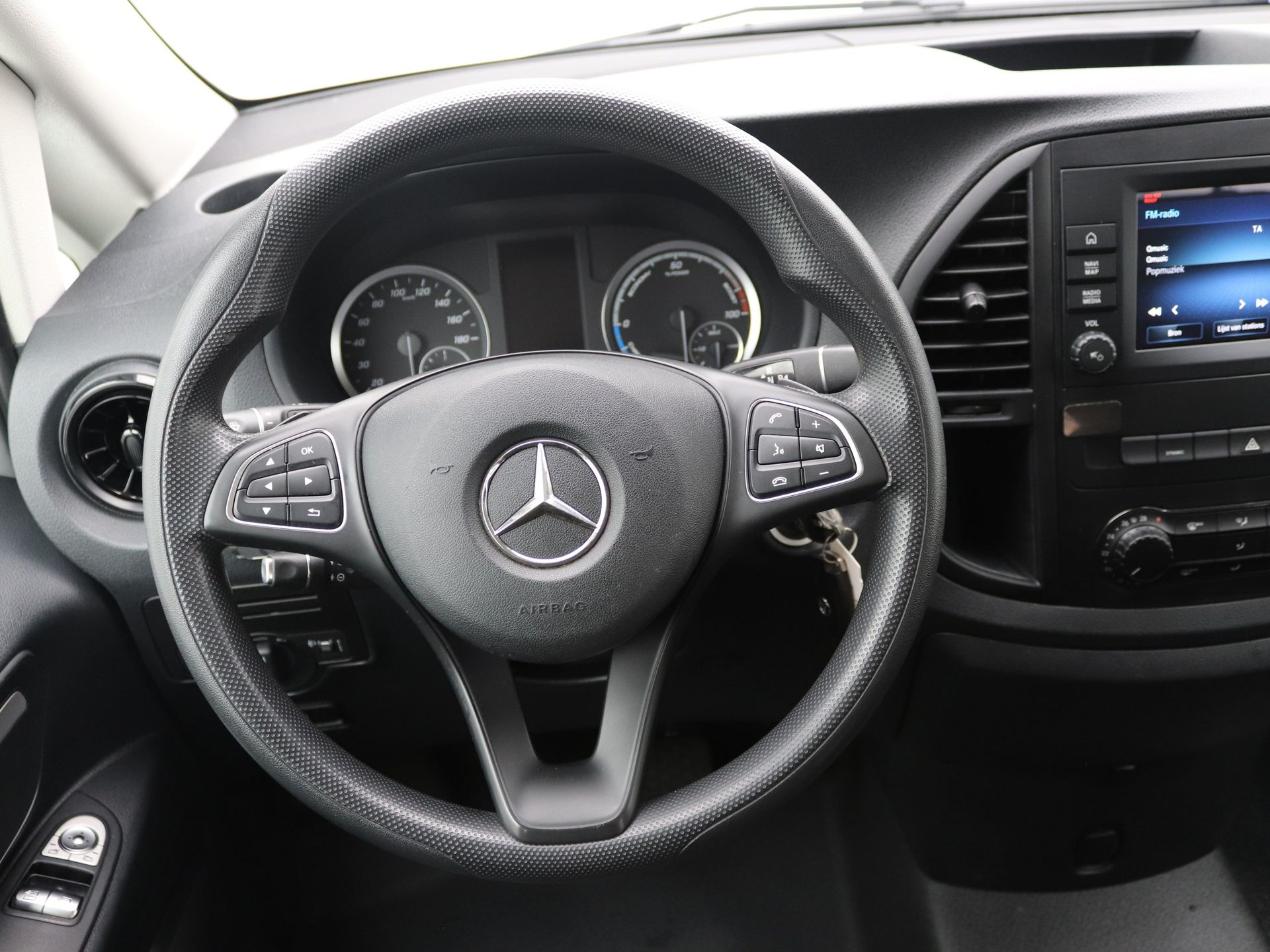 Foto van Mercedes-Benz Evito Tourer