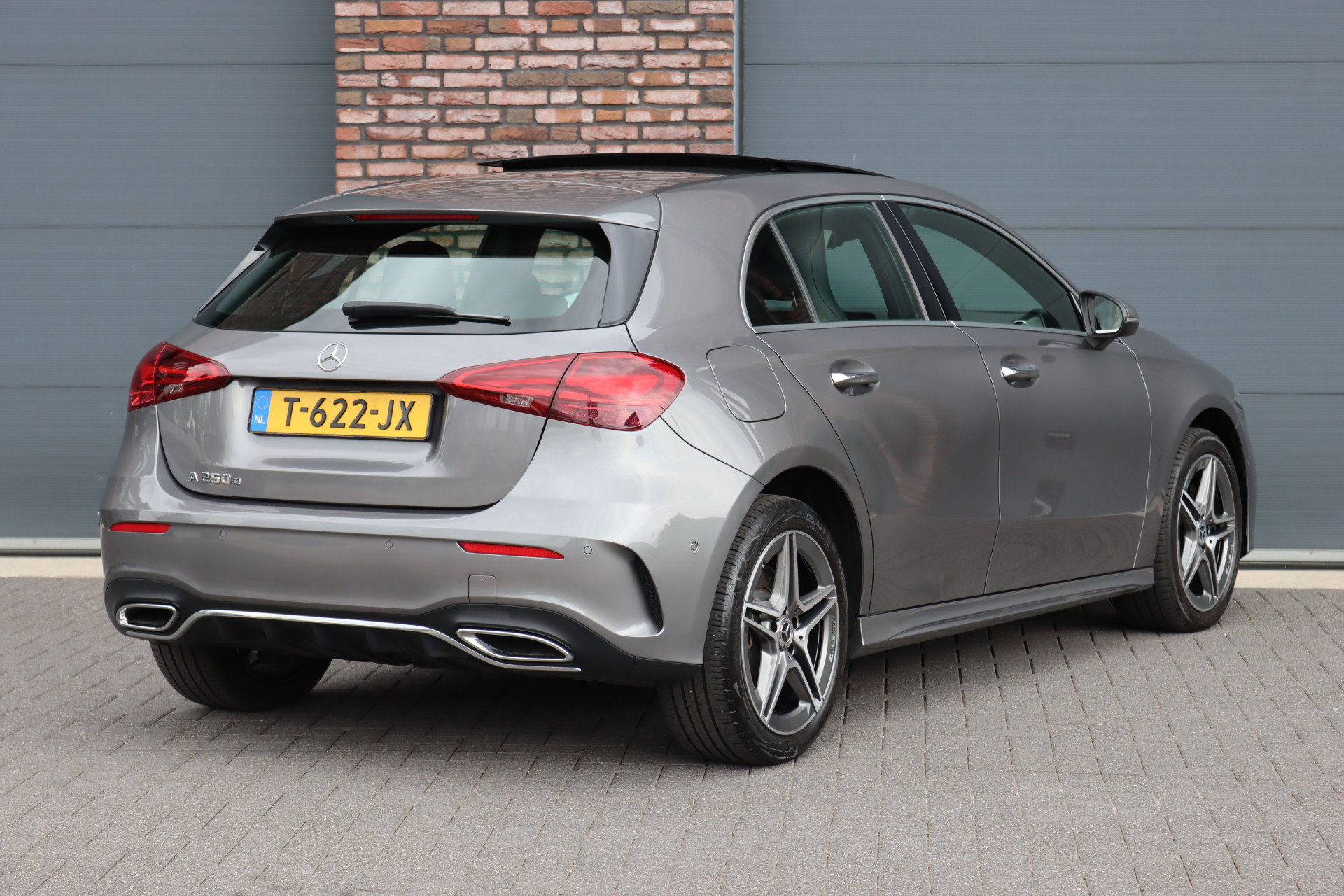 Foto van Mercedes-Benz A 250 E