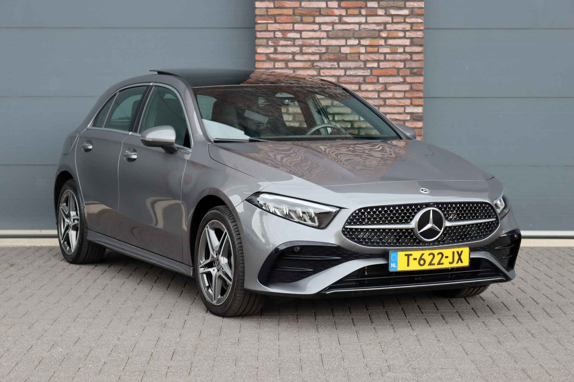 Foto van Mercedes-Benz A 250 E