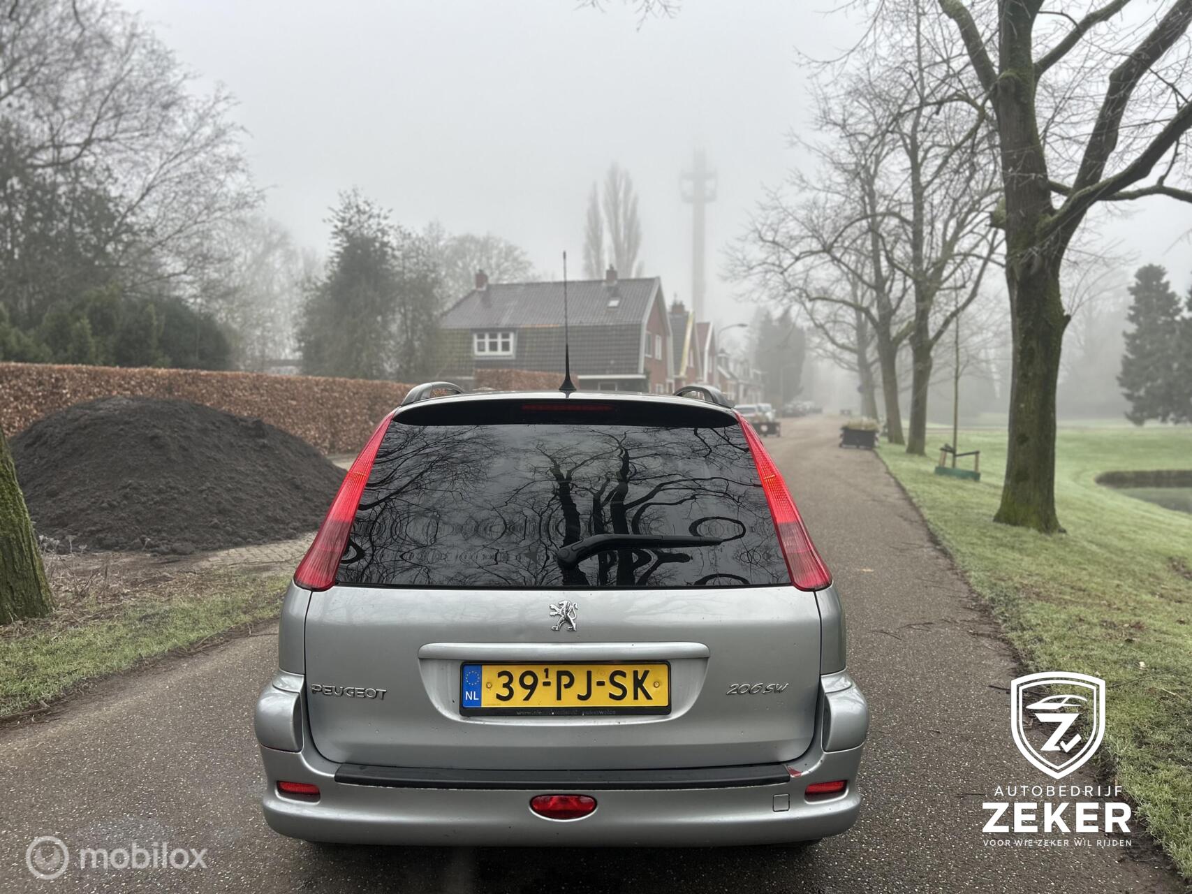 Foto van Peugeot 206 SW