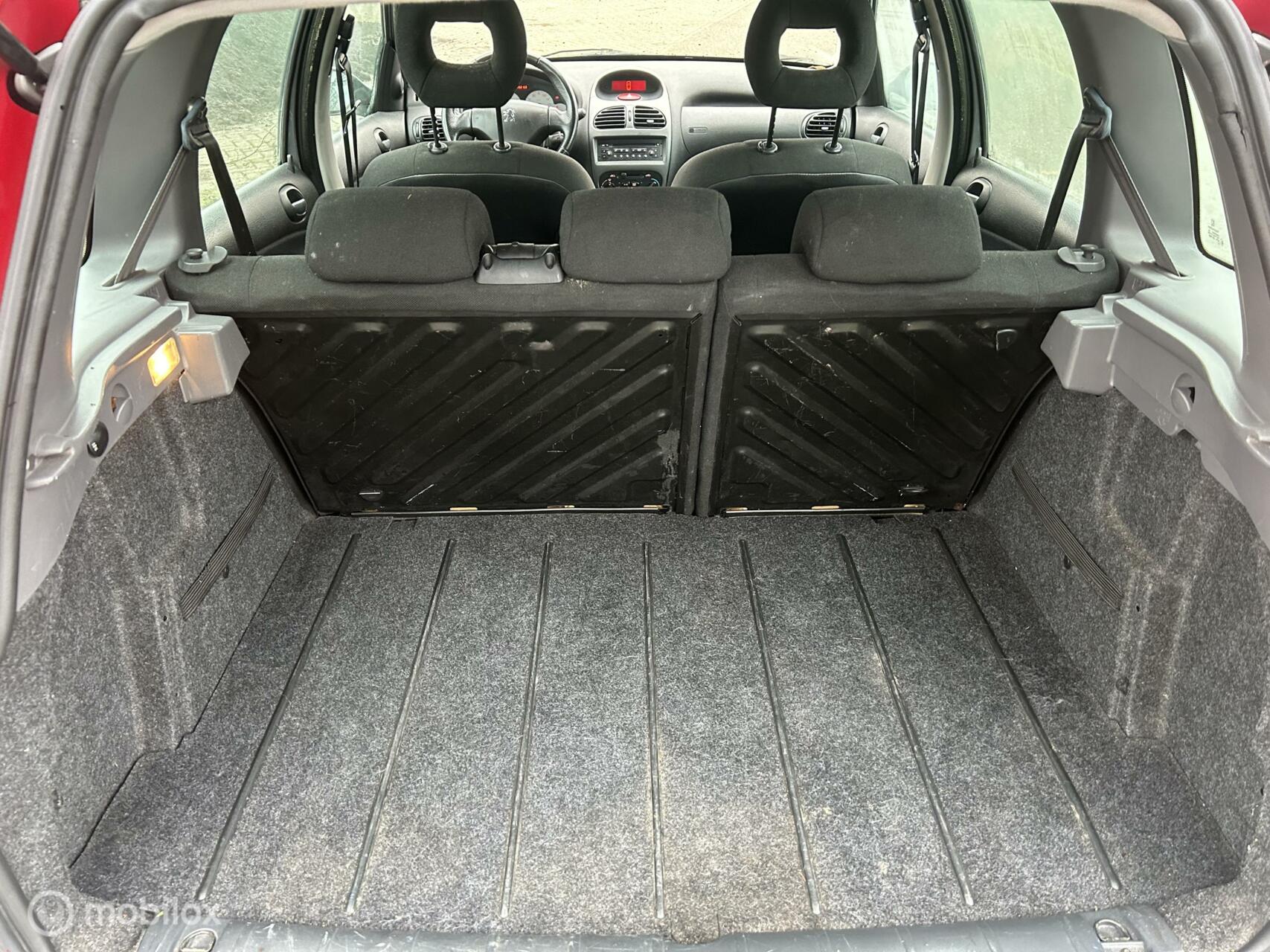Foto van Peugeot 206 SW