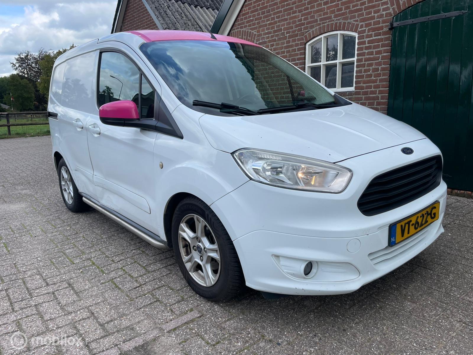 Foto van Ford Transit Courier