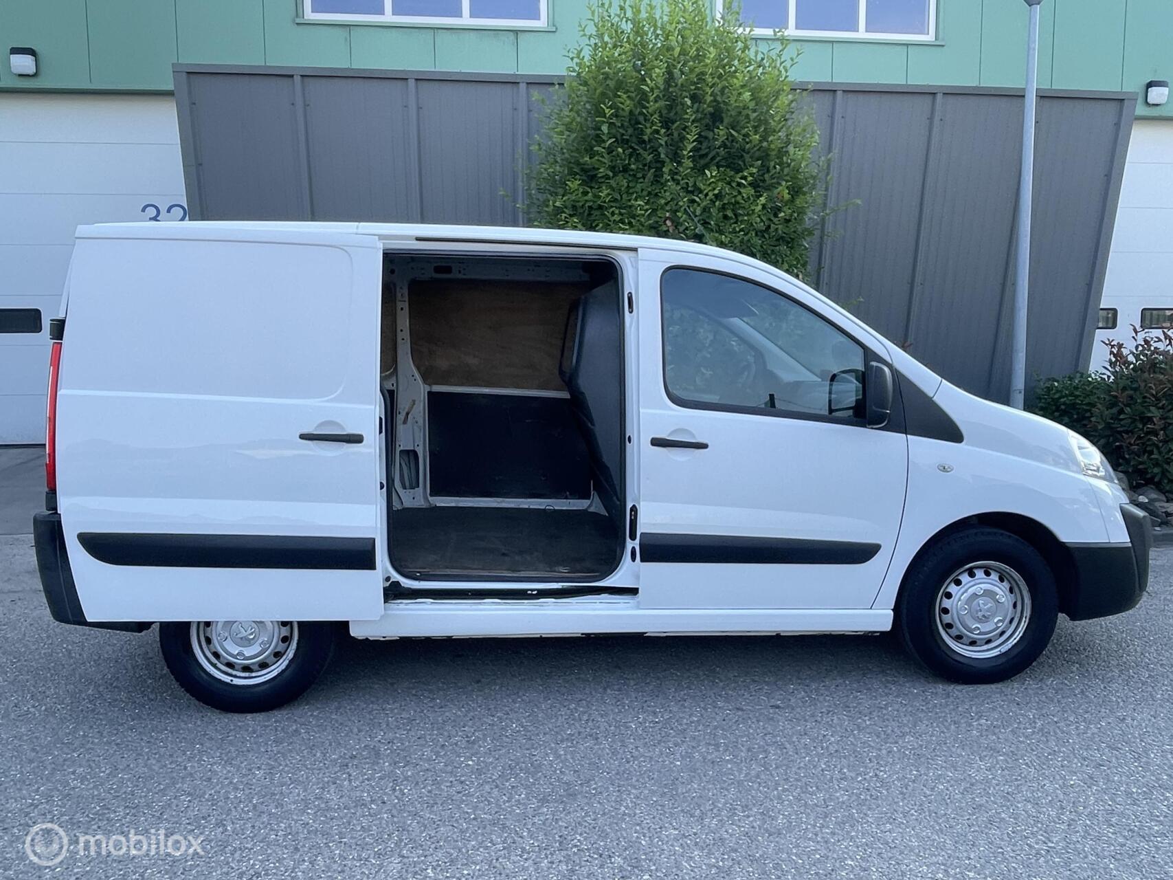 Foto van Peugeot Expert
