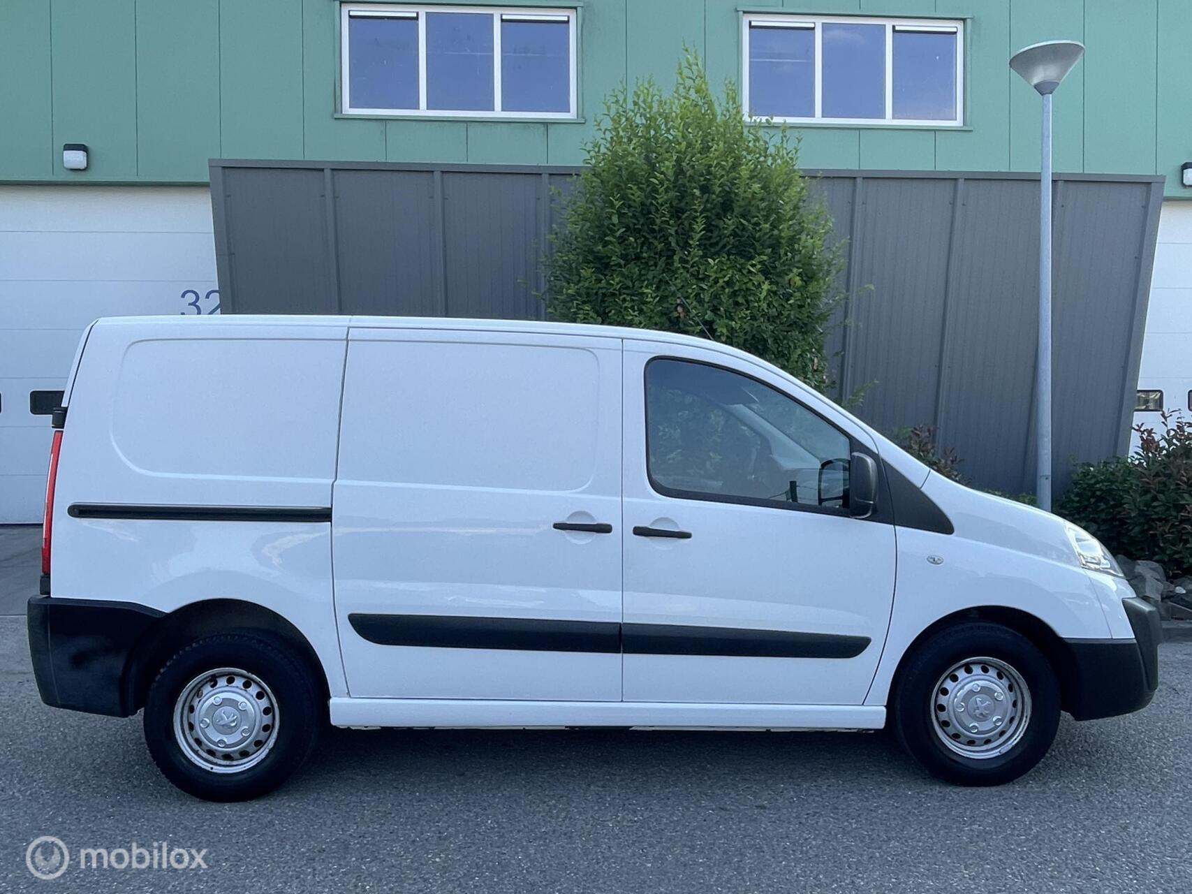 Foto van Peugeot Expert