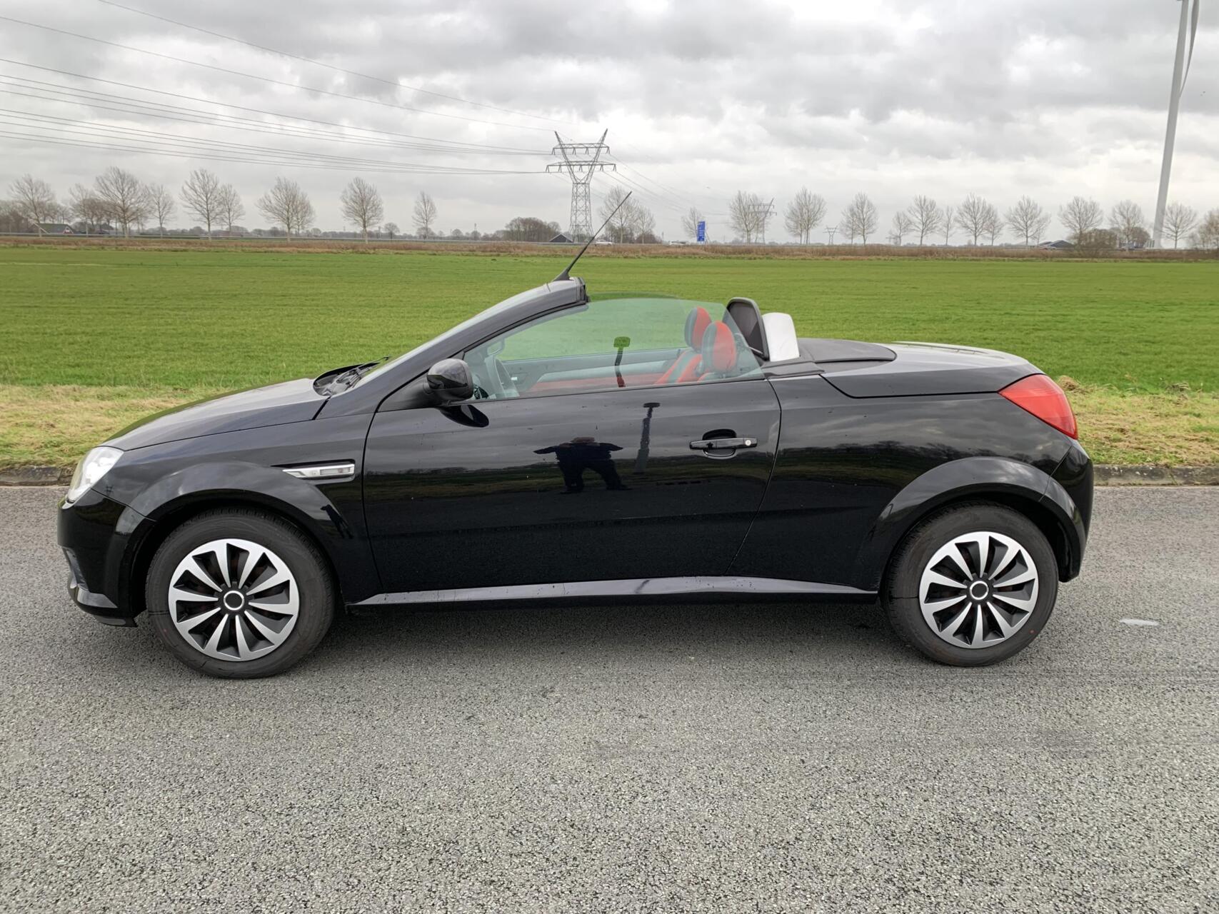 Foto van Opel Tigra Twintop