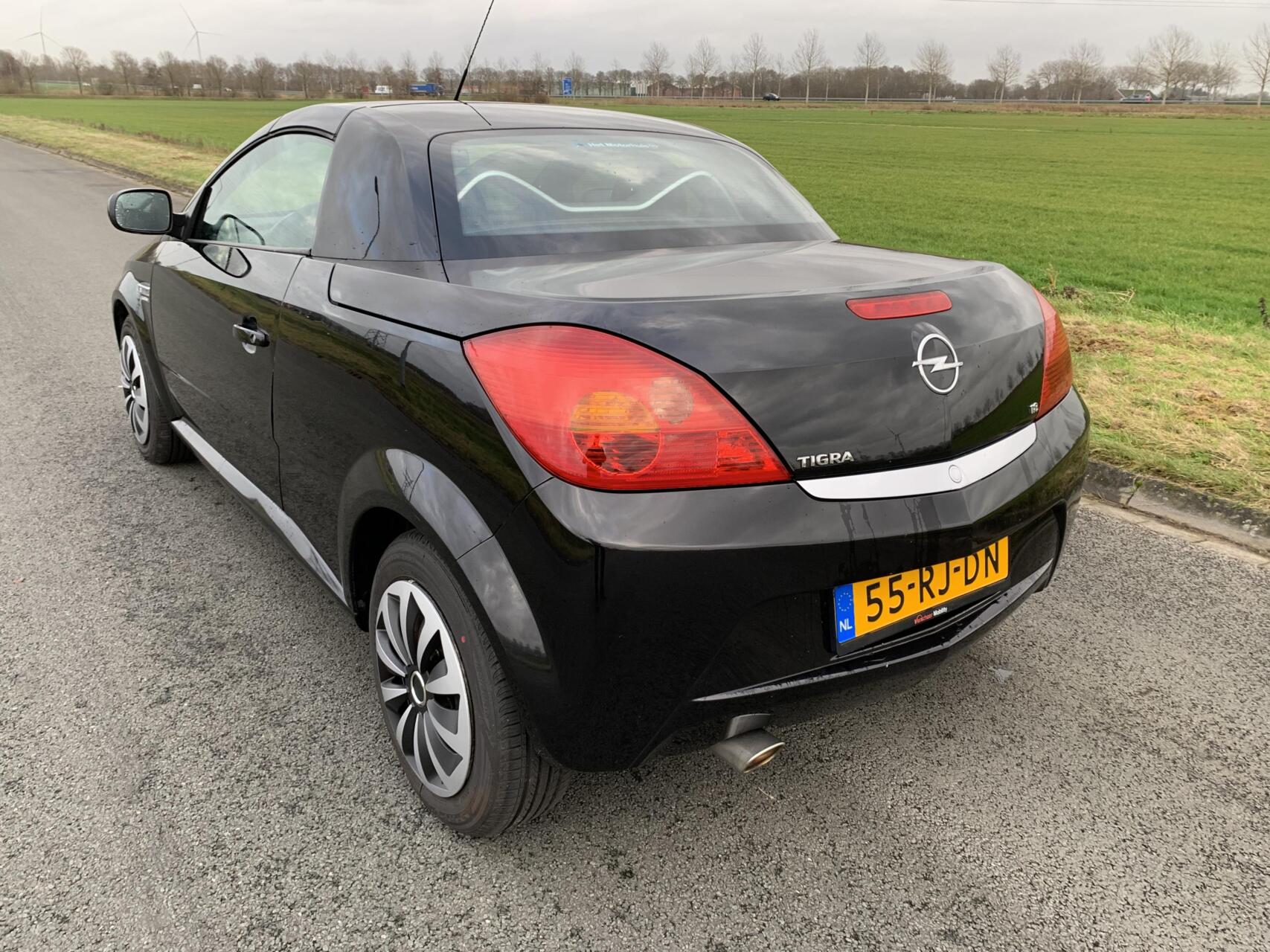Foto van Opel Tigra Twintop