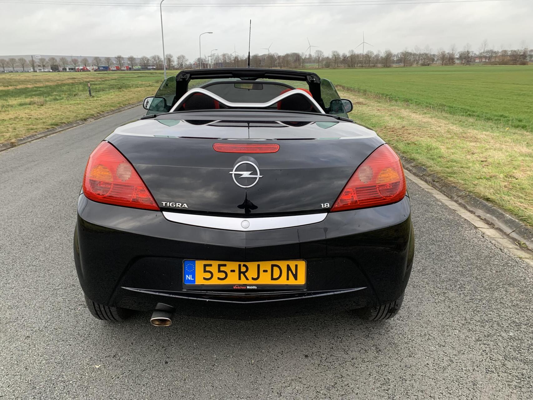 Foto van Opel Tigra Twintop