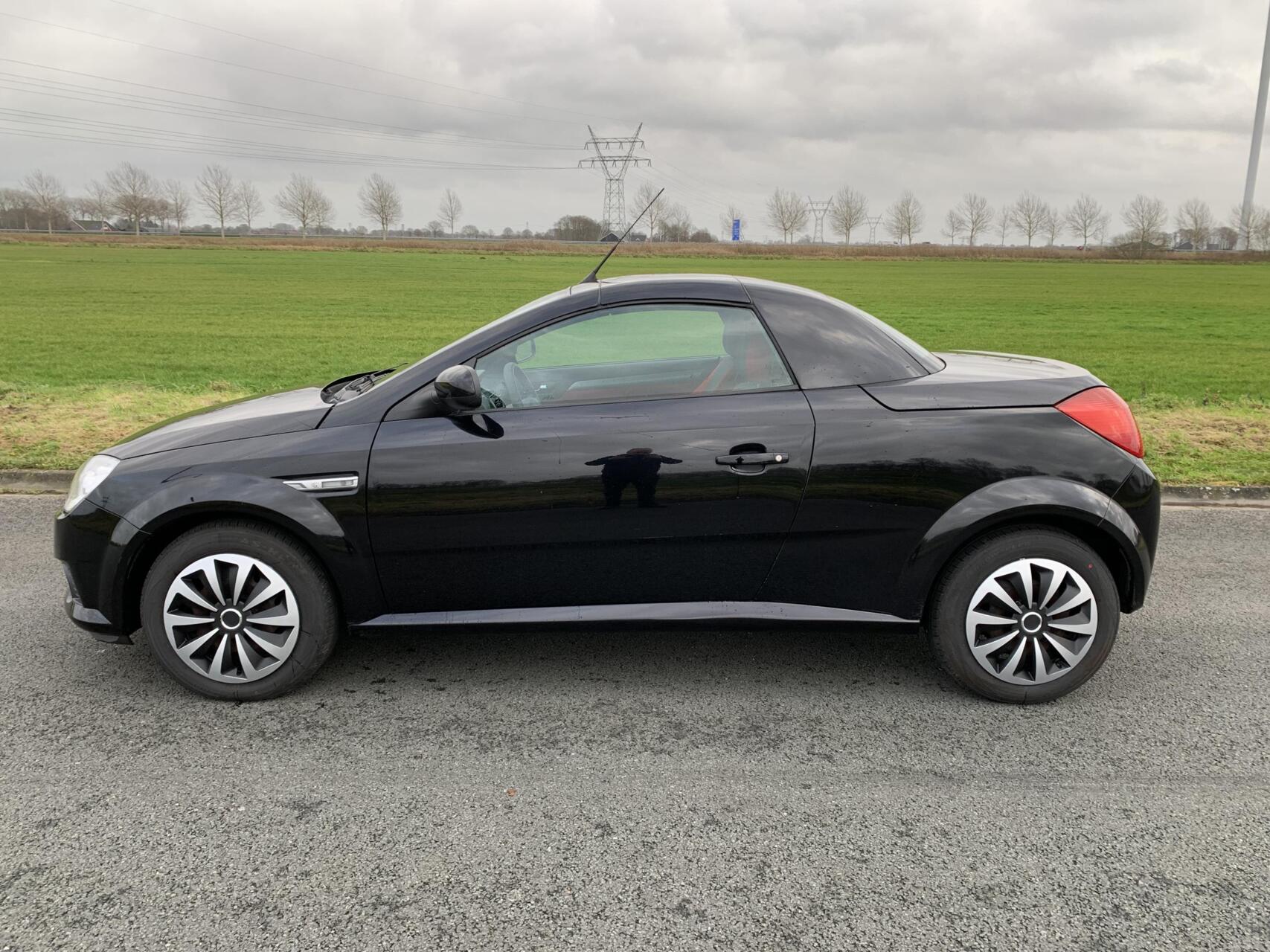 Foto van Opel Tigra Twintop