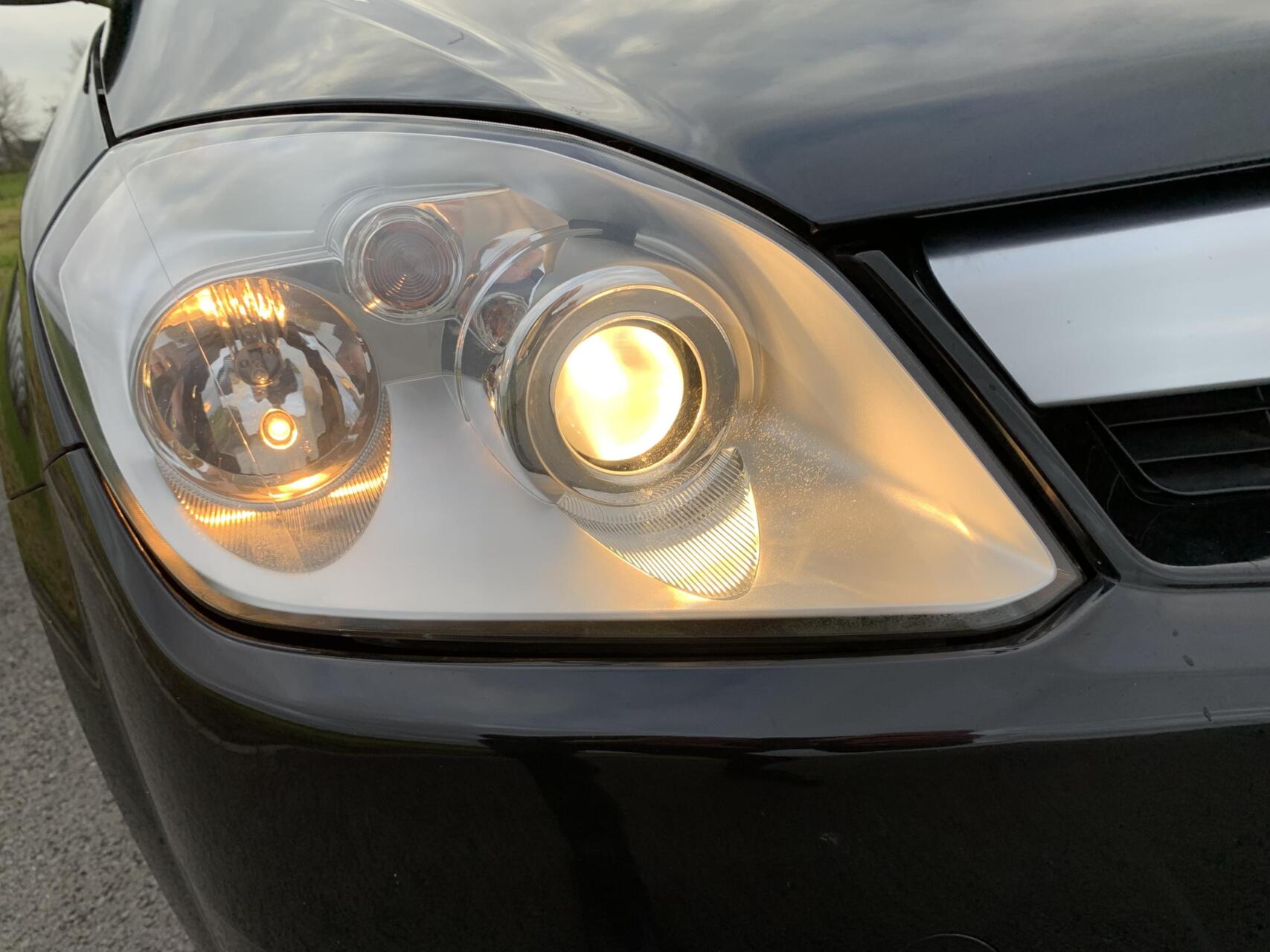 Foto van Opel Tigra Twintop