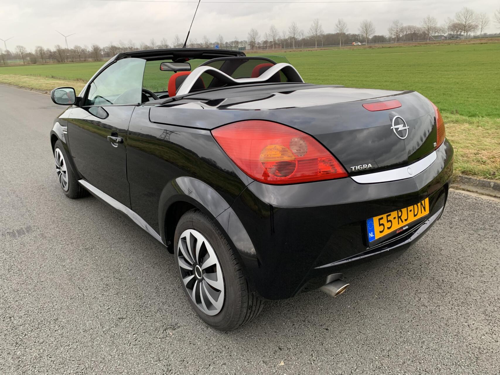Foto van Opel Tigra Twintop