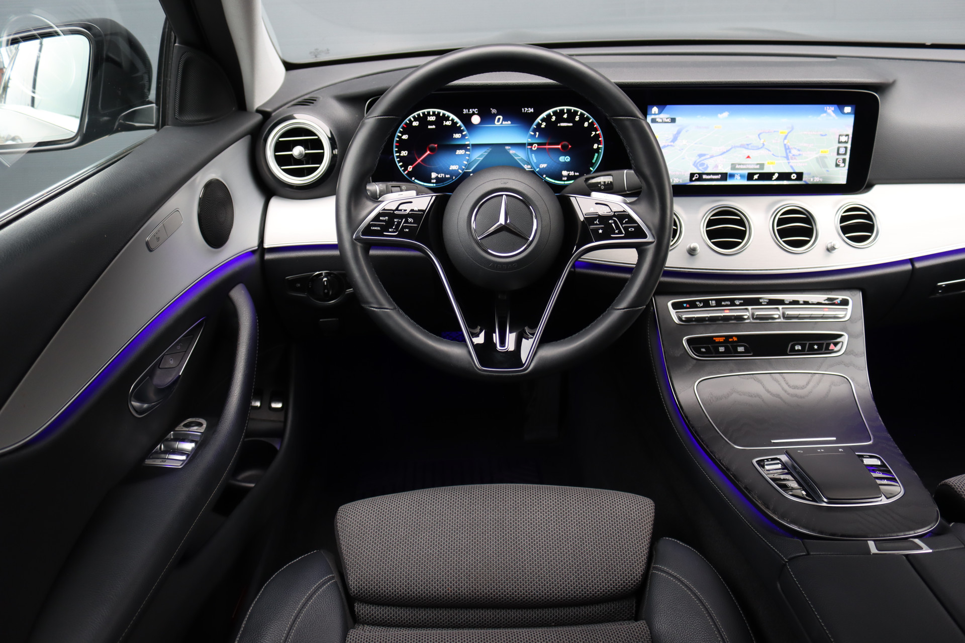 Foto van Mercedes-Benz E 300 E
