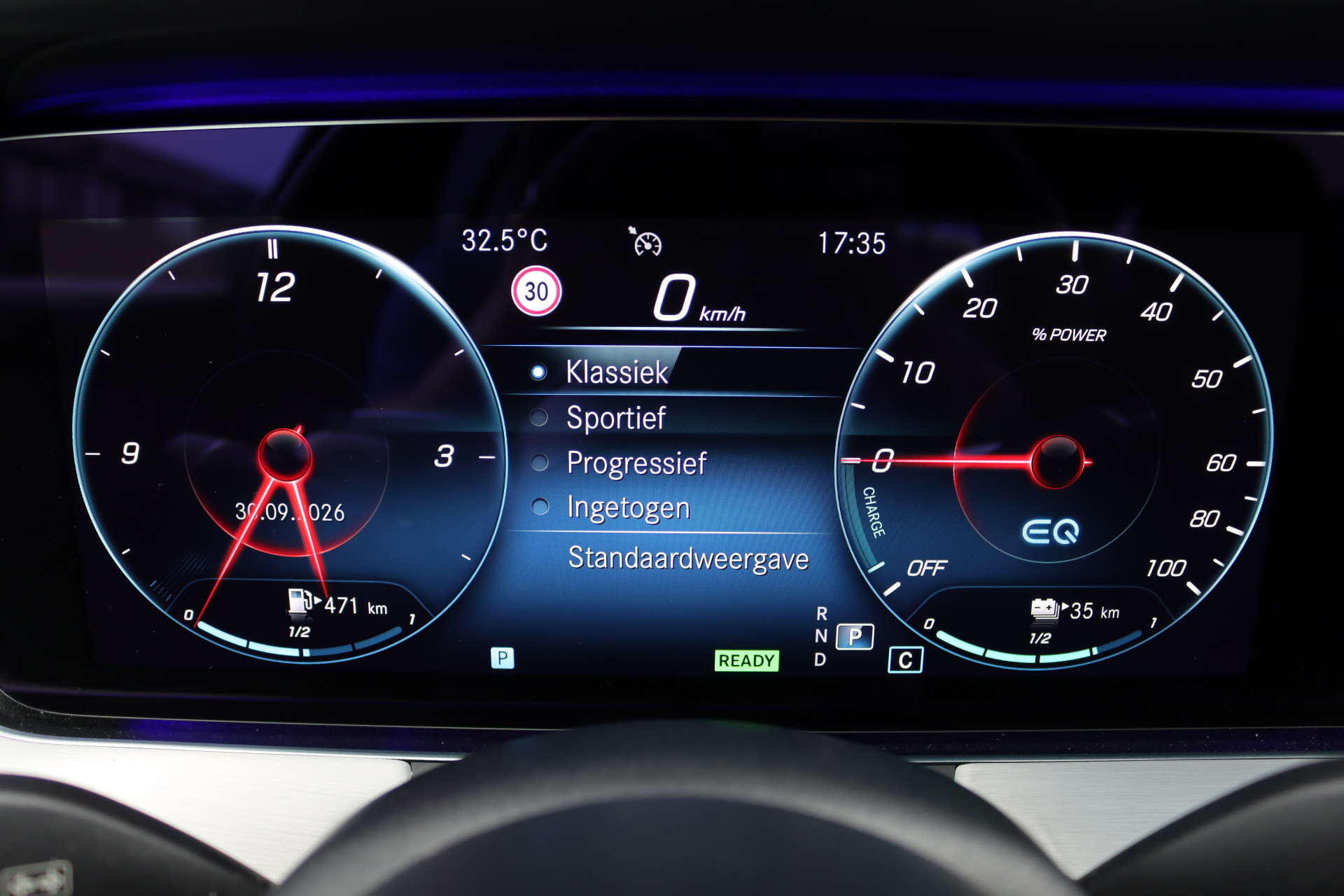 Foto van Mercedes-Benz E 300 E