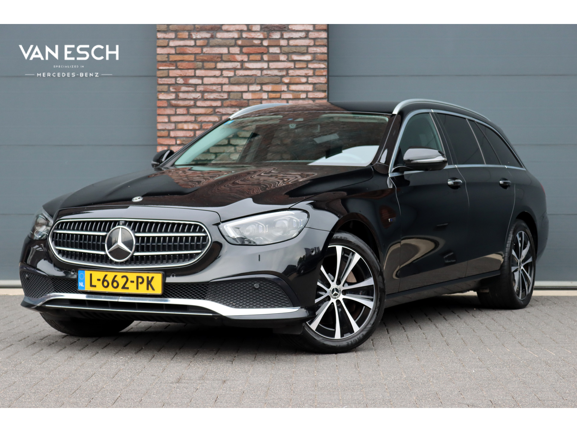 Mercedes-Benz E 300 E 300 e Business Solution Luxury | 2020 - voorkant
