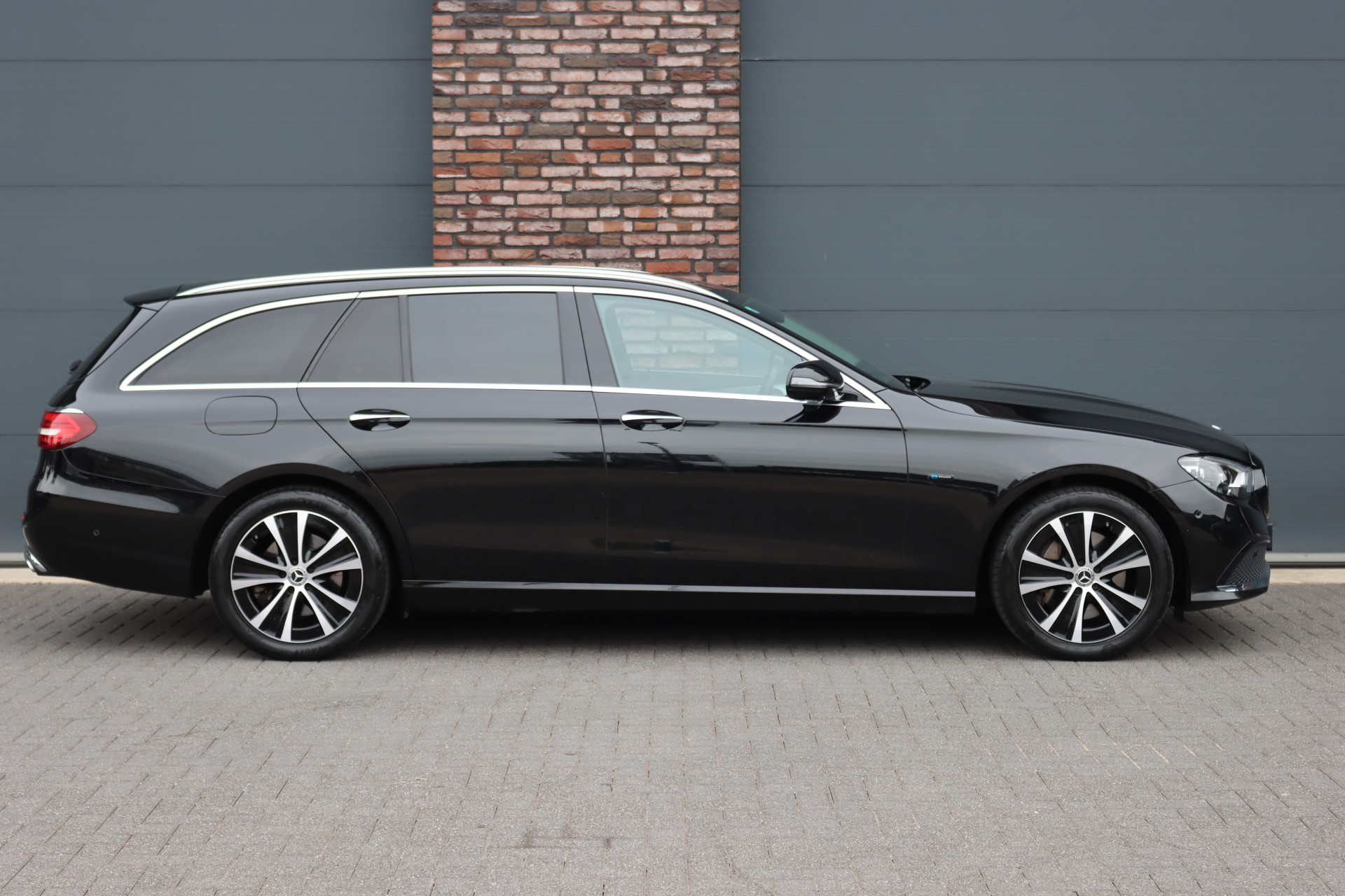 Foto van Mercedes-Benz E 300 E