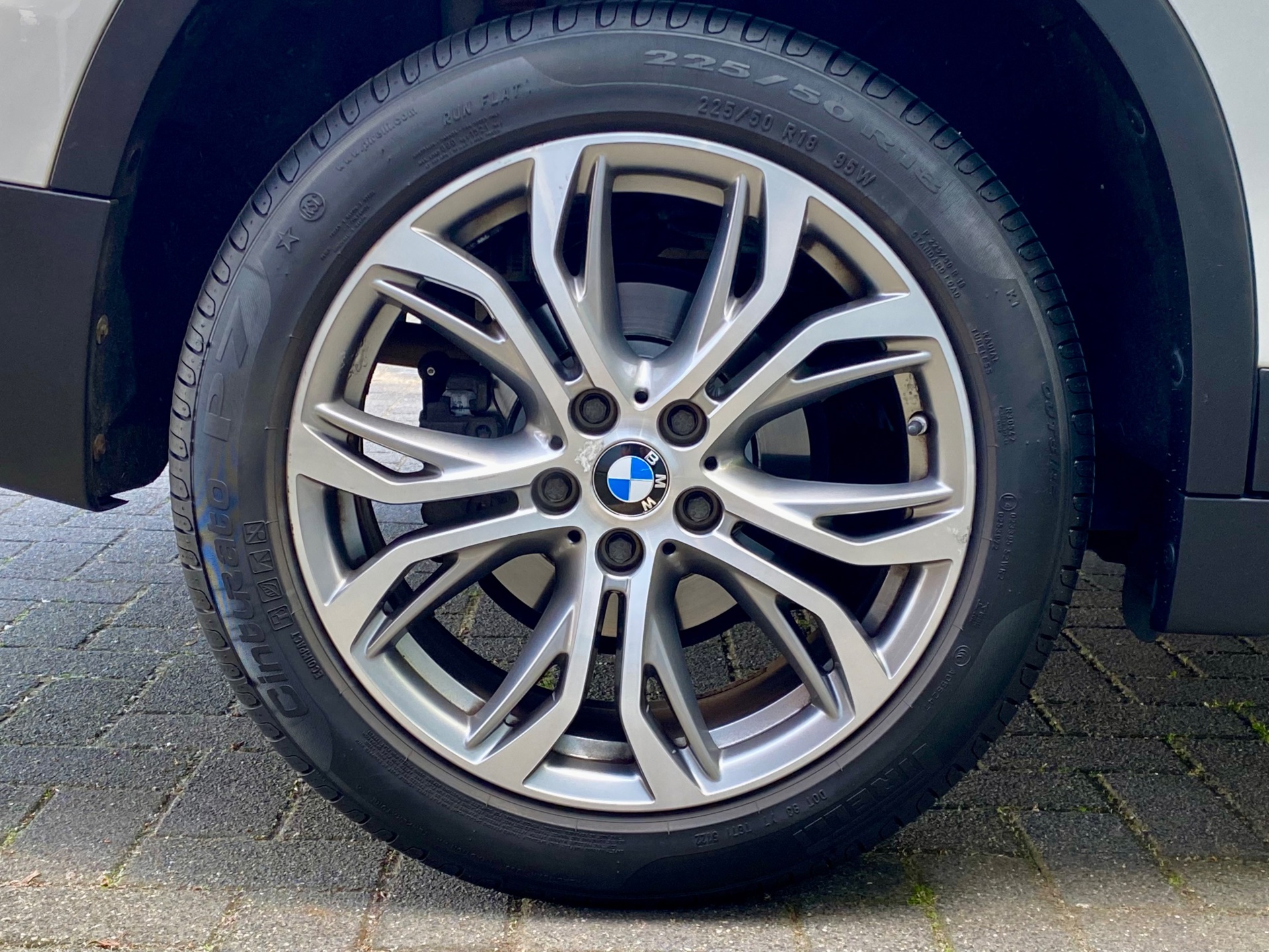 Foto van BMW X1 Sdrive18i