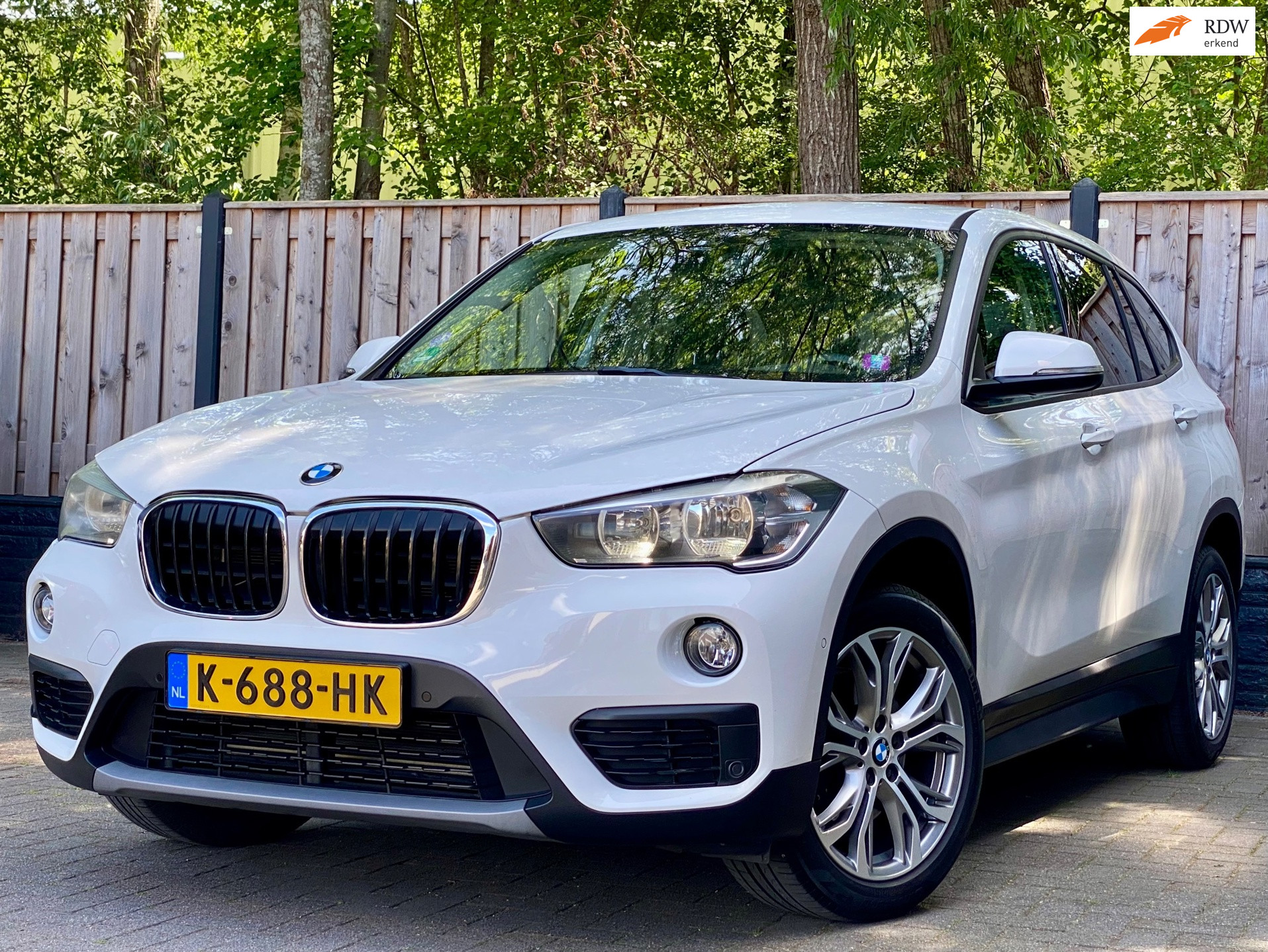 BMW X1 Sdrive18i SDrive18i High Executive Automaat I Navi I APK I Achteruit Camera I Nette Auto 2017 - voorkant
