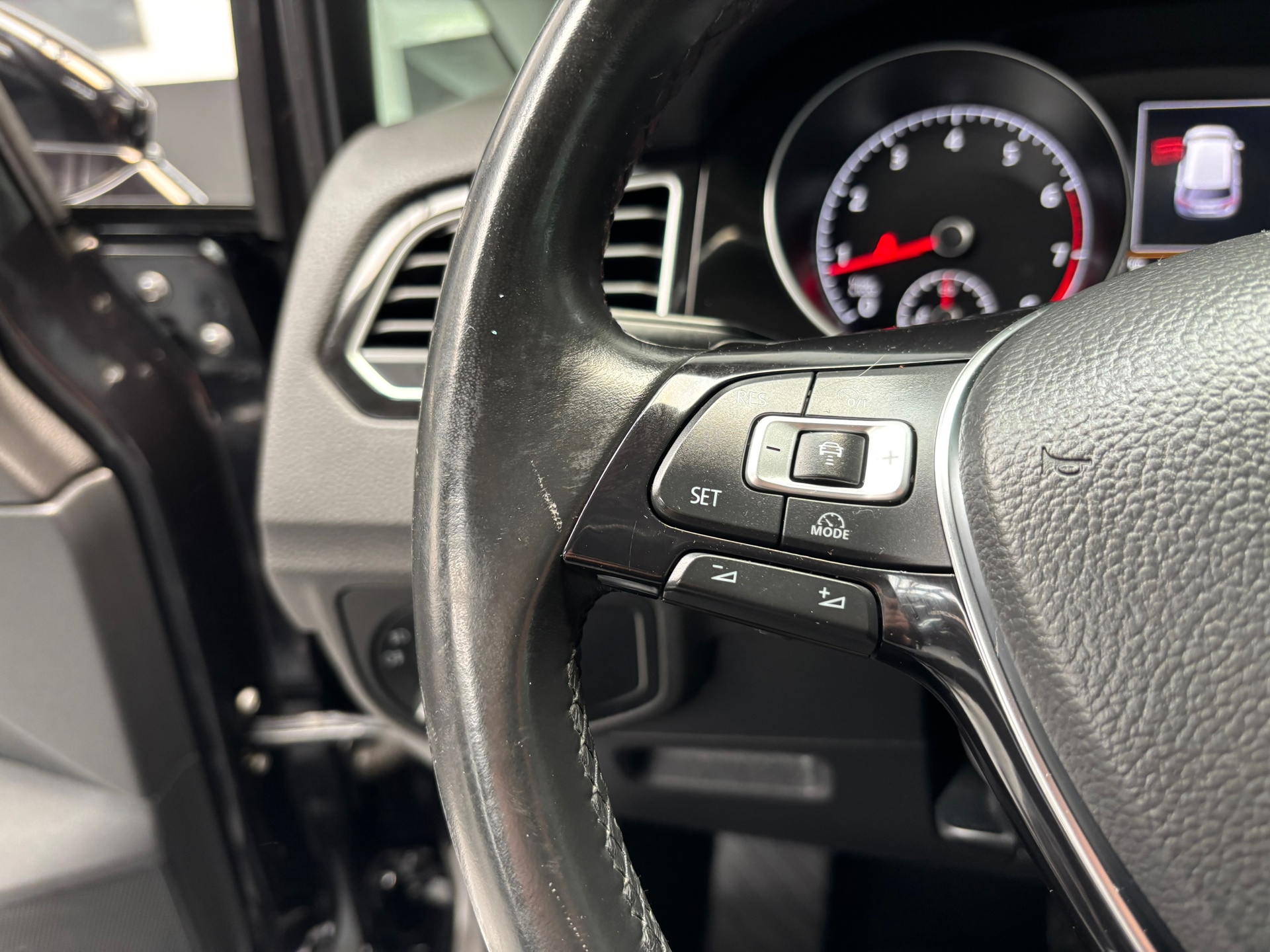 Foto van Volkswagen Golf Sportsvan