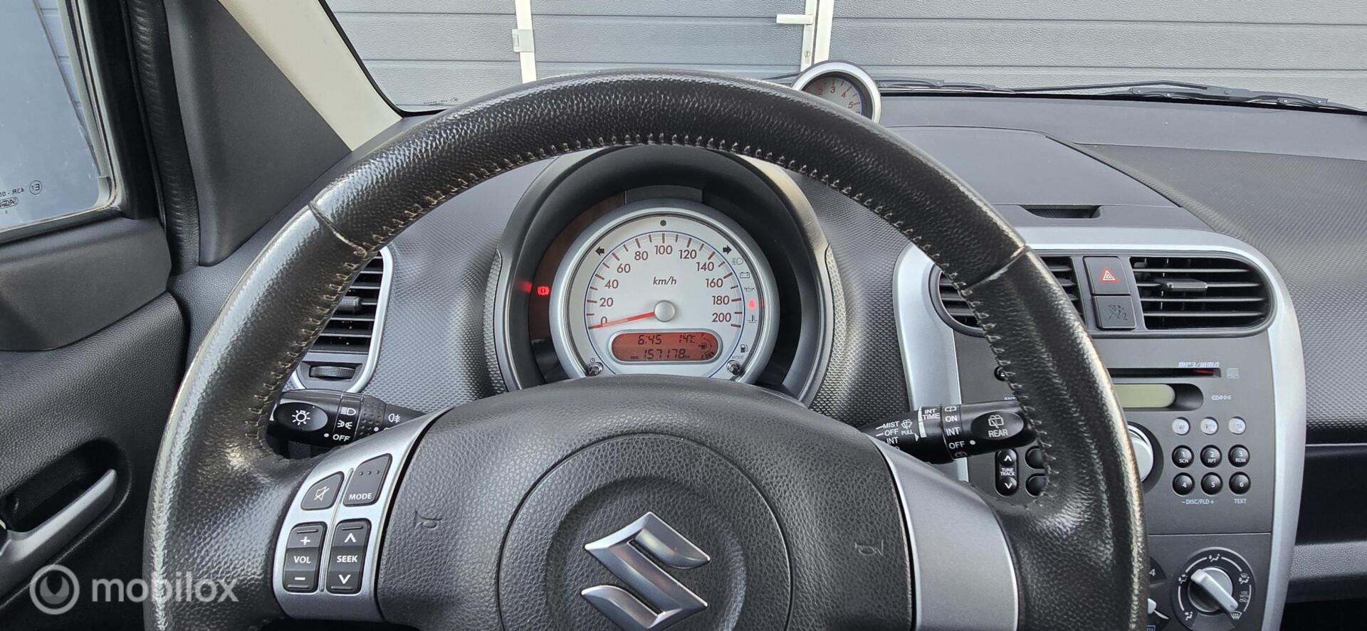 Foto van Suzuki Splash