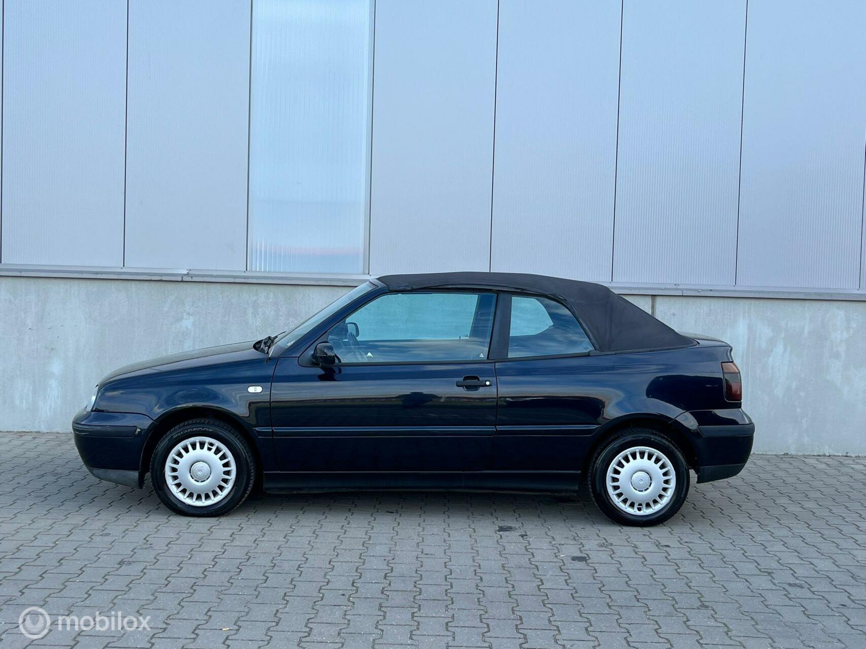 Foto van Volkswagen Golf Cabrio