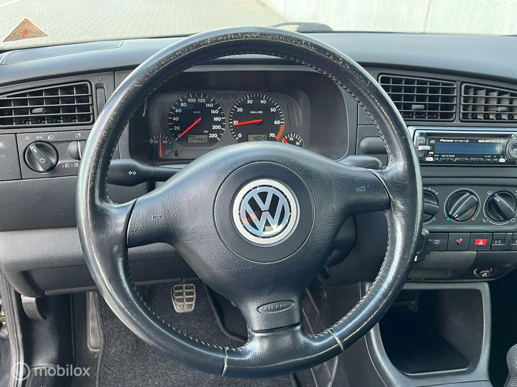 Foto van Volkswagen Golf Cabrio