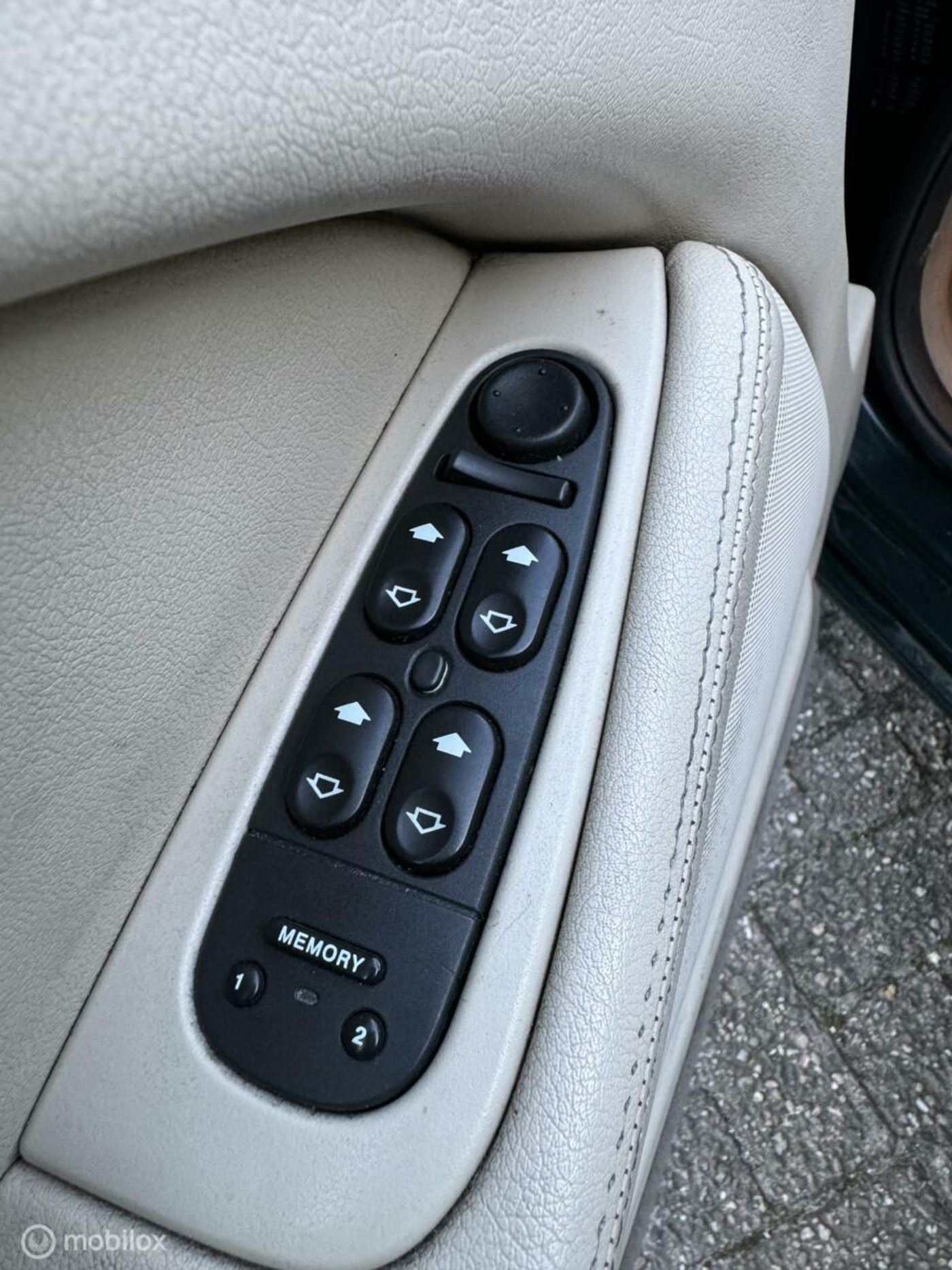 Foto van Jaguar S-type