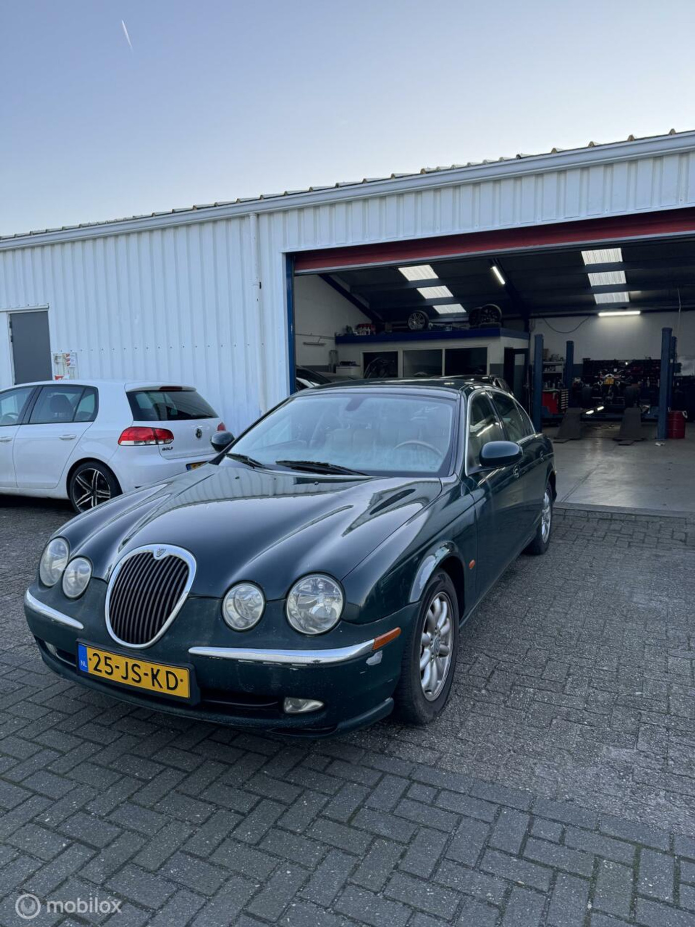 Foto van Jaguar S-type
