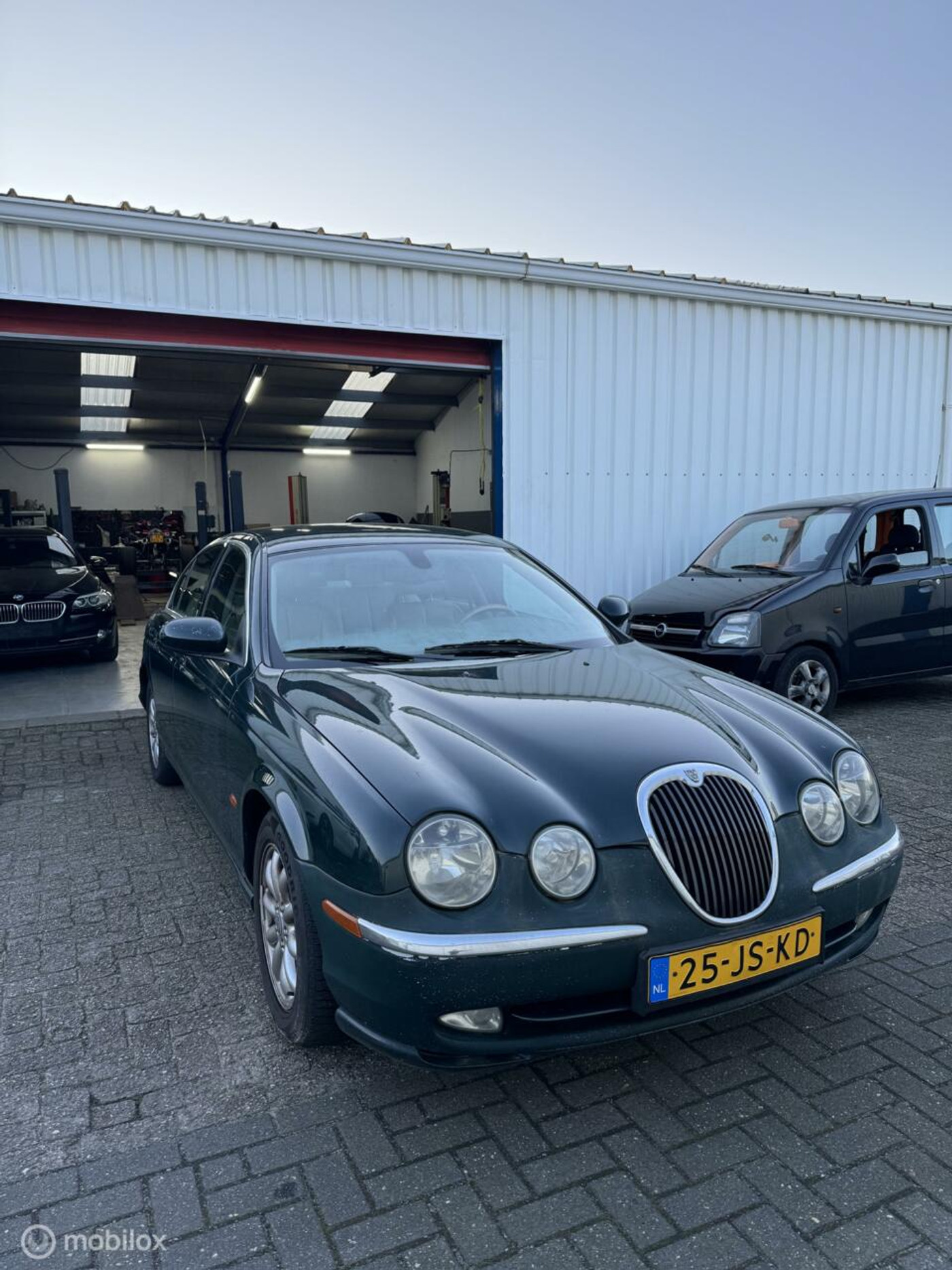 Foto van Jaguar S-type