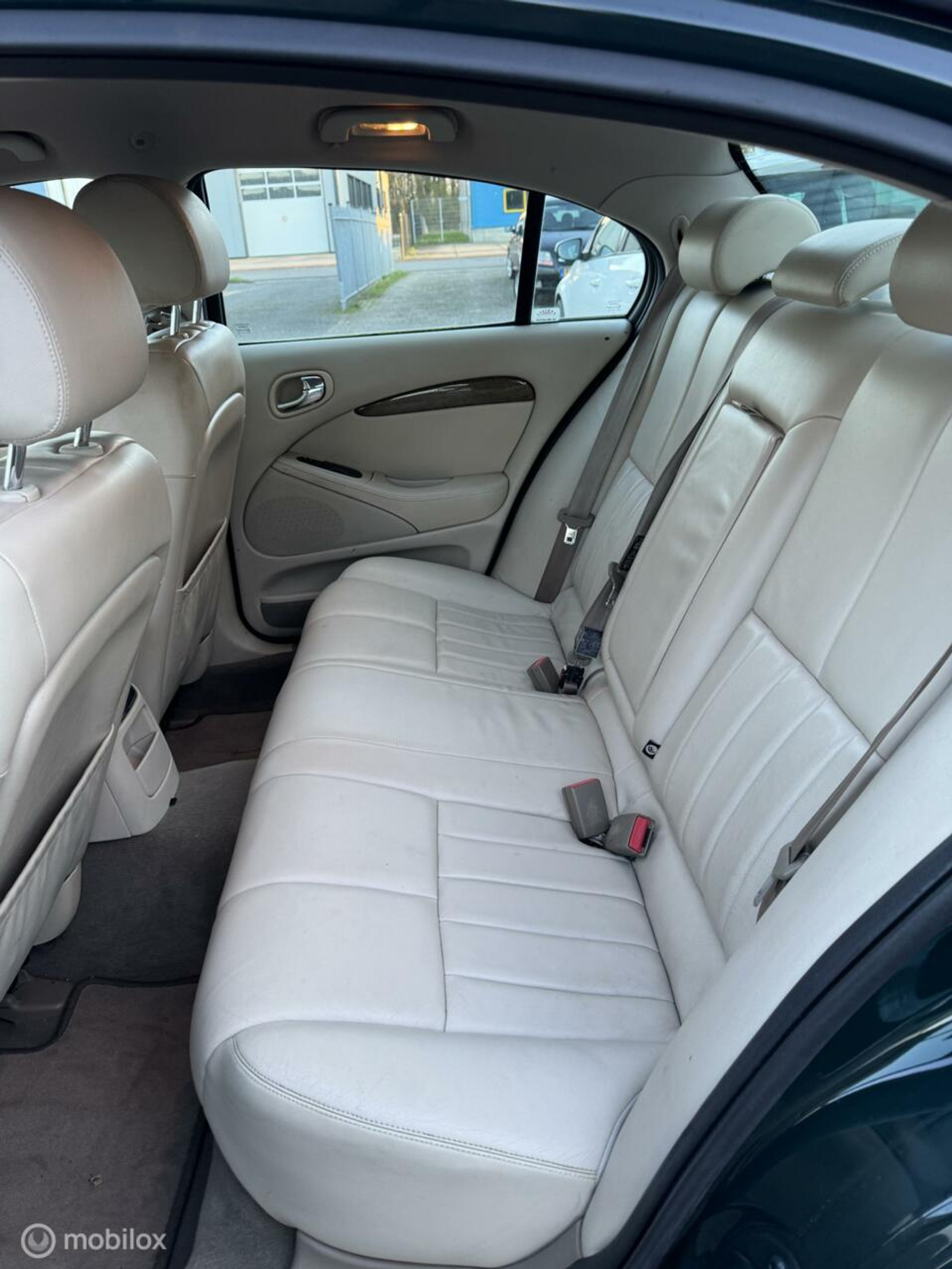 Foto van Jaguar S-type