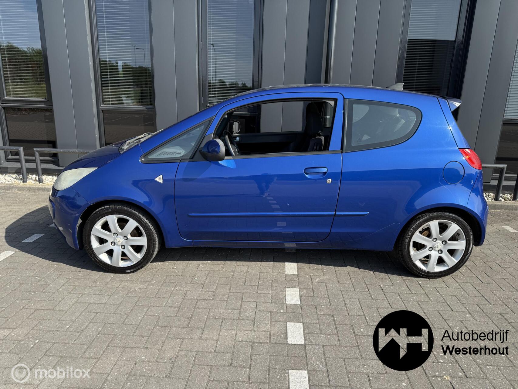 Foto van Mitsubishi Colt