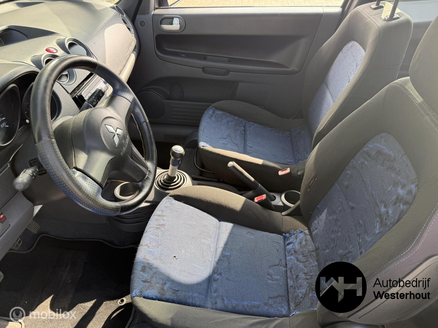 Foto van Mitsubishi Colt