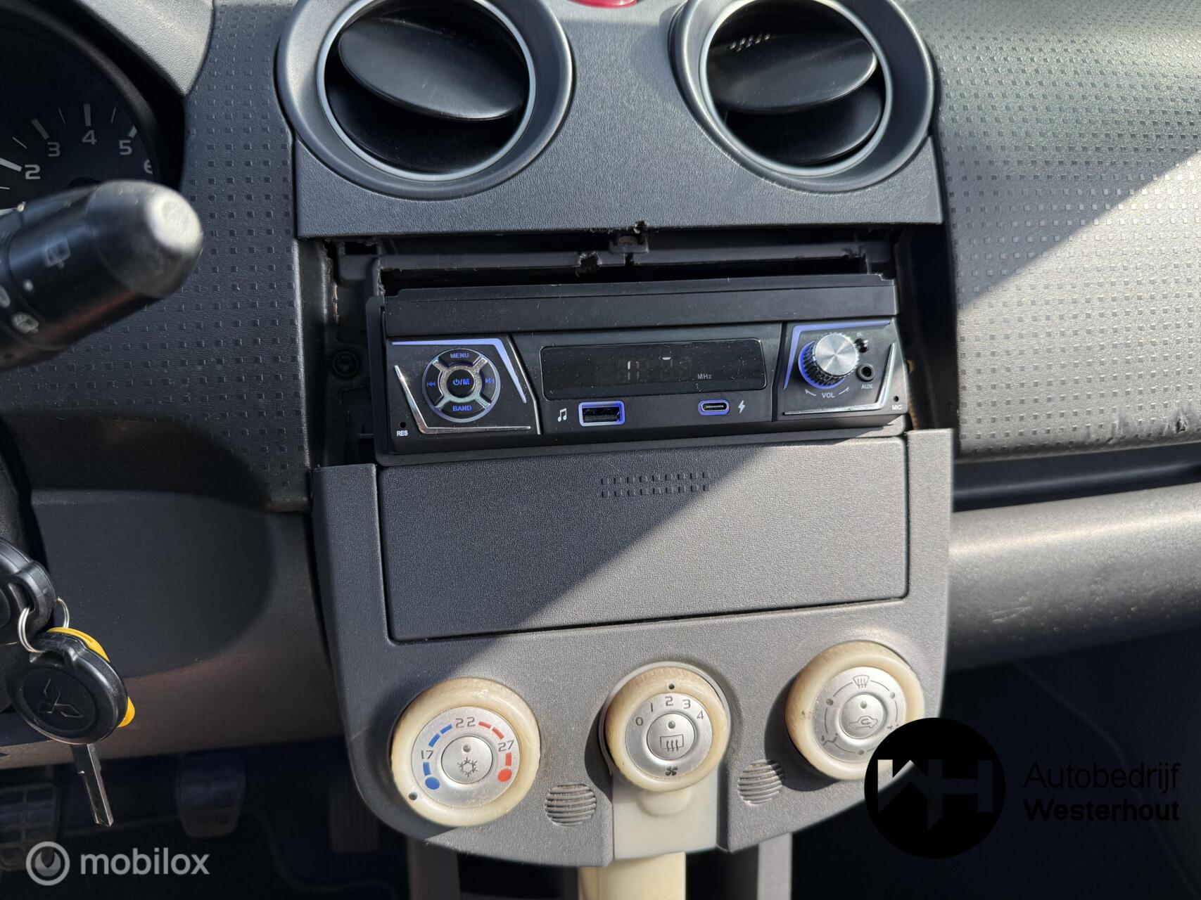 Foto van Mitsubishi Colt