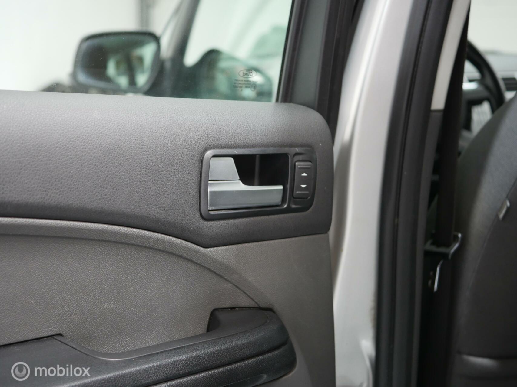 Foto van Ford Focus C-max