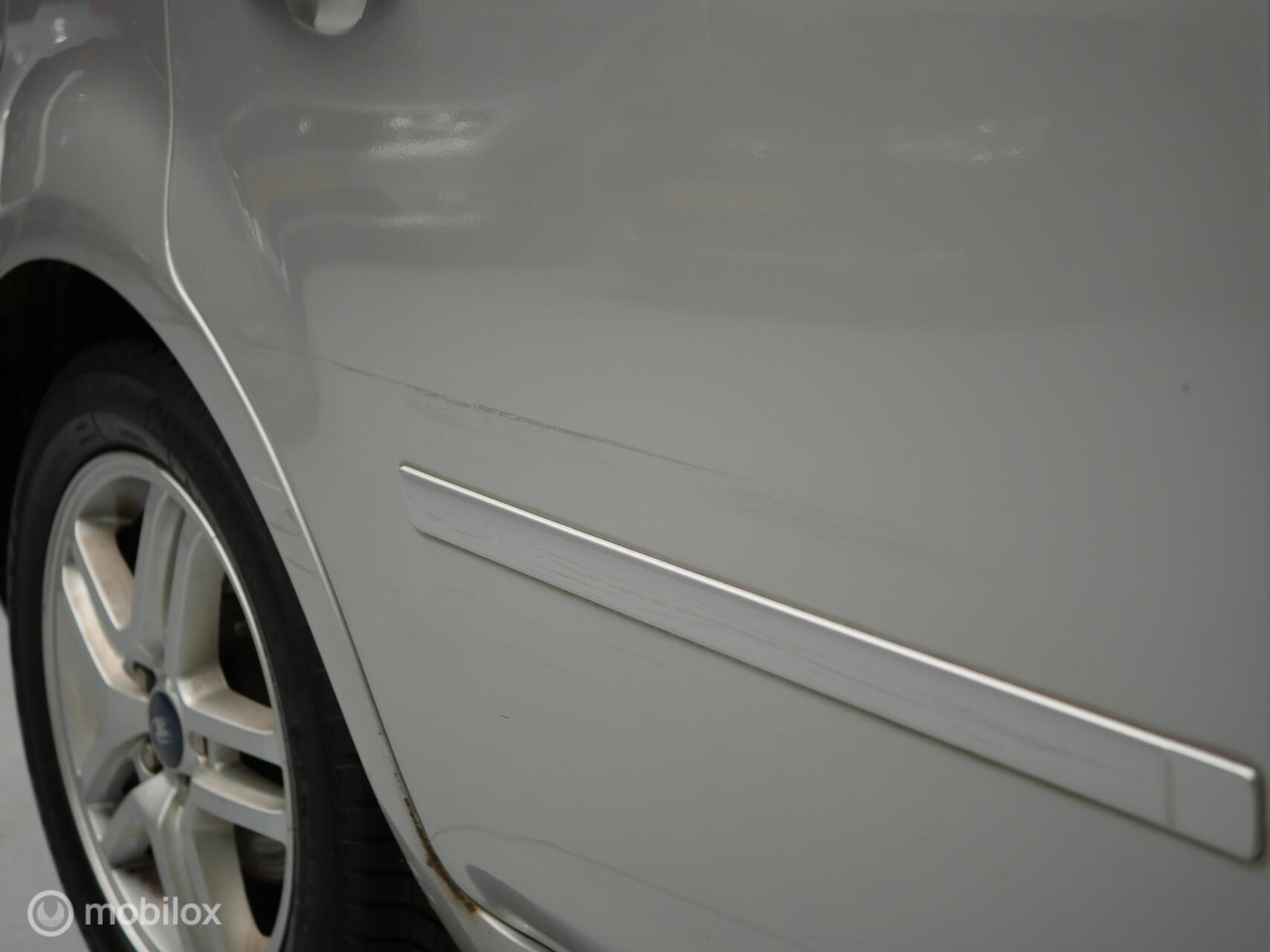 Foto van Ford Focus C-max