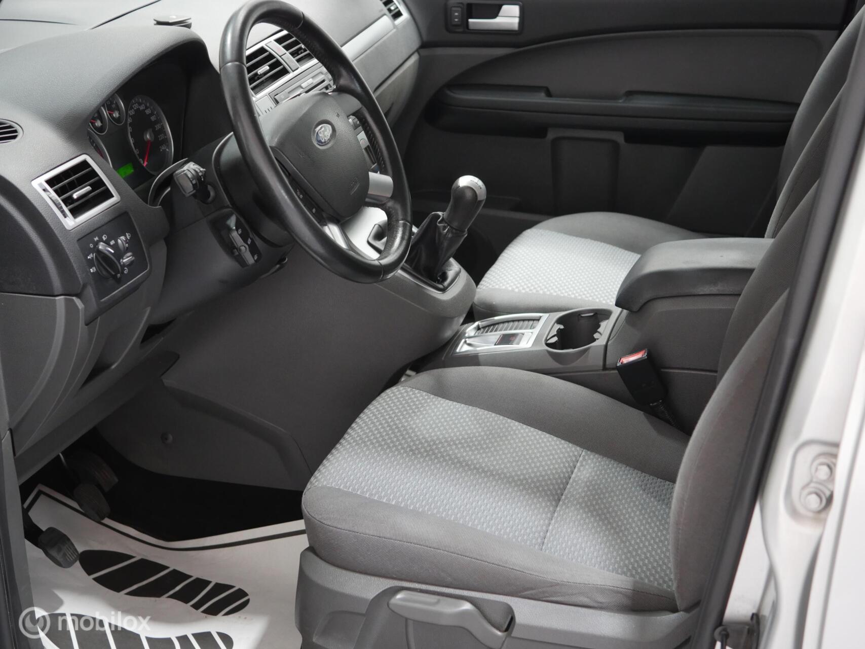 Foto van Ford Focus C-max