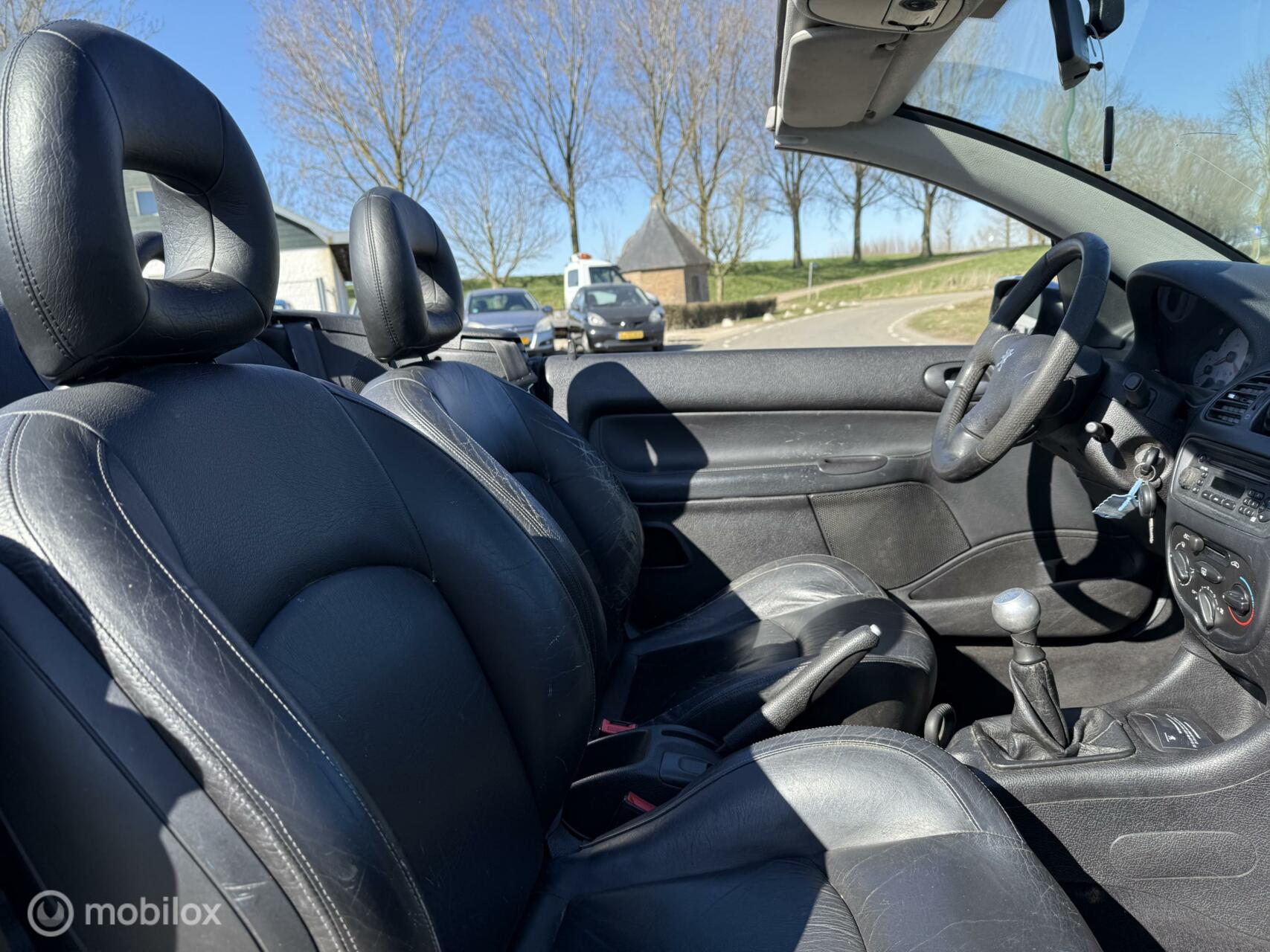 Foto van Peugeot 206 CC