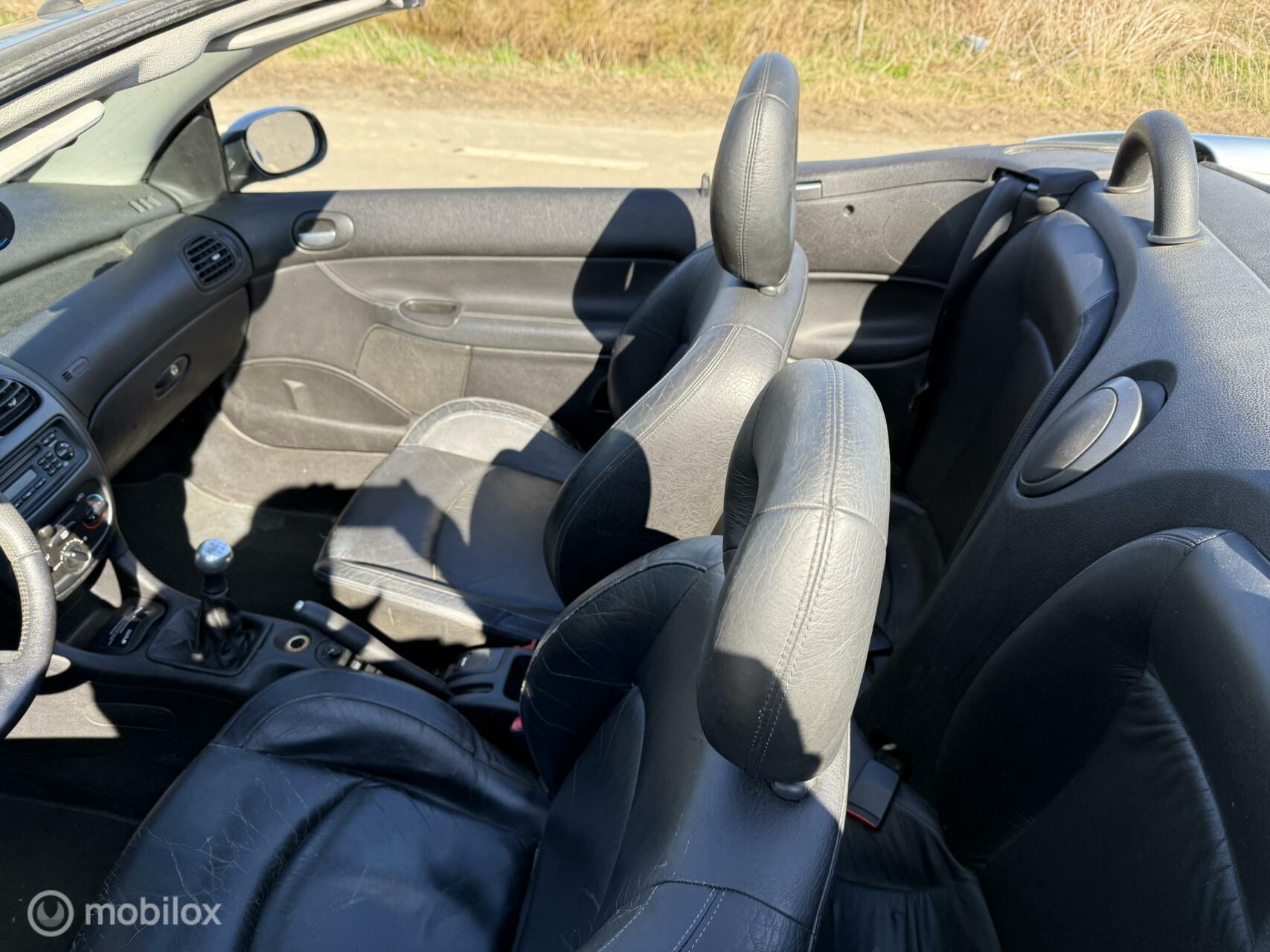 Foto van Peugeot 206 CC