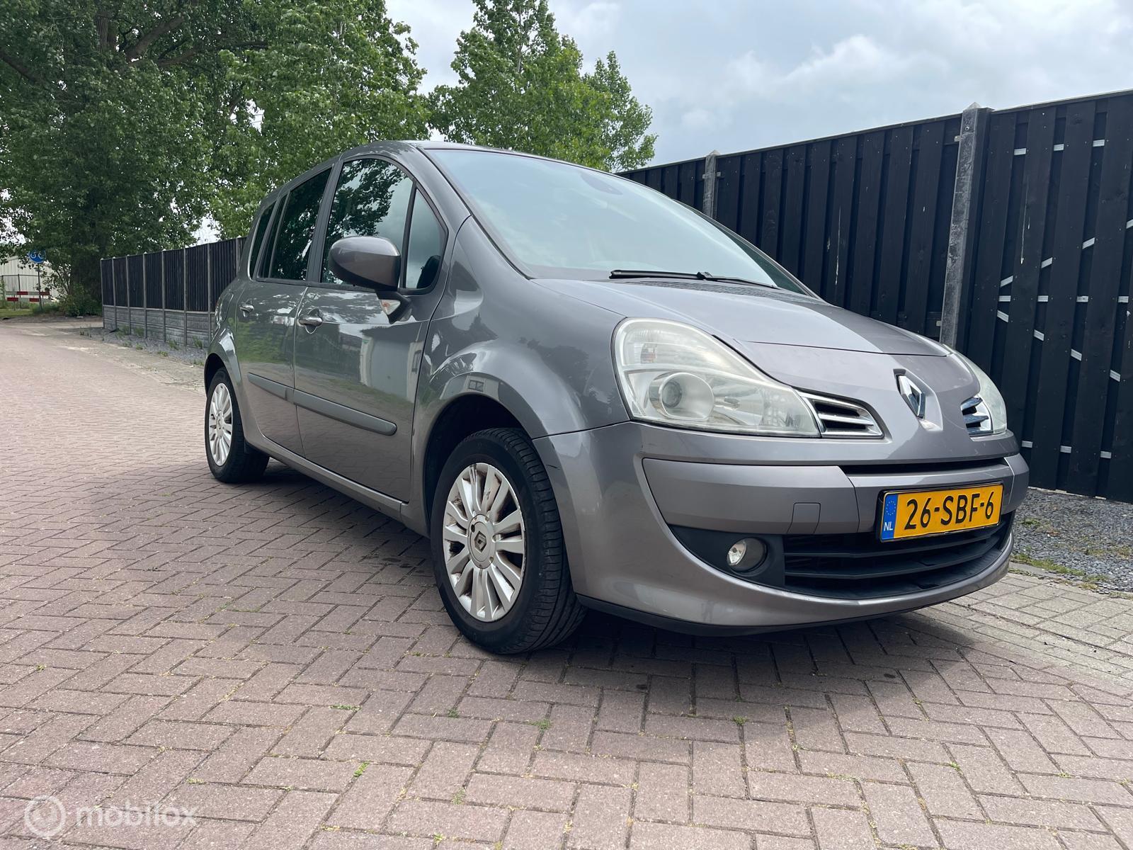Renault Modus 1.2 TCE Dynamique  in prijs verlaagd 2011 - voorkant