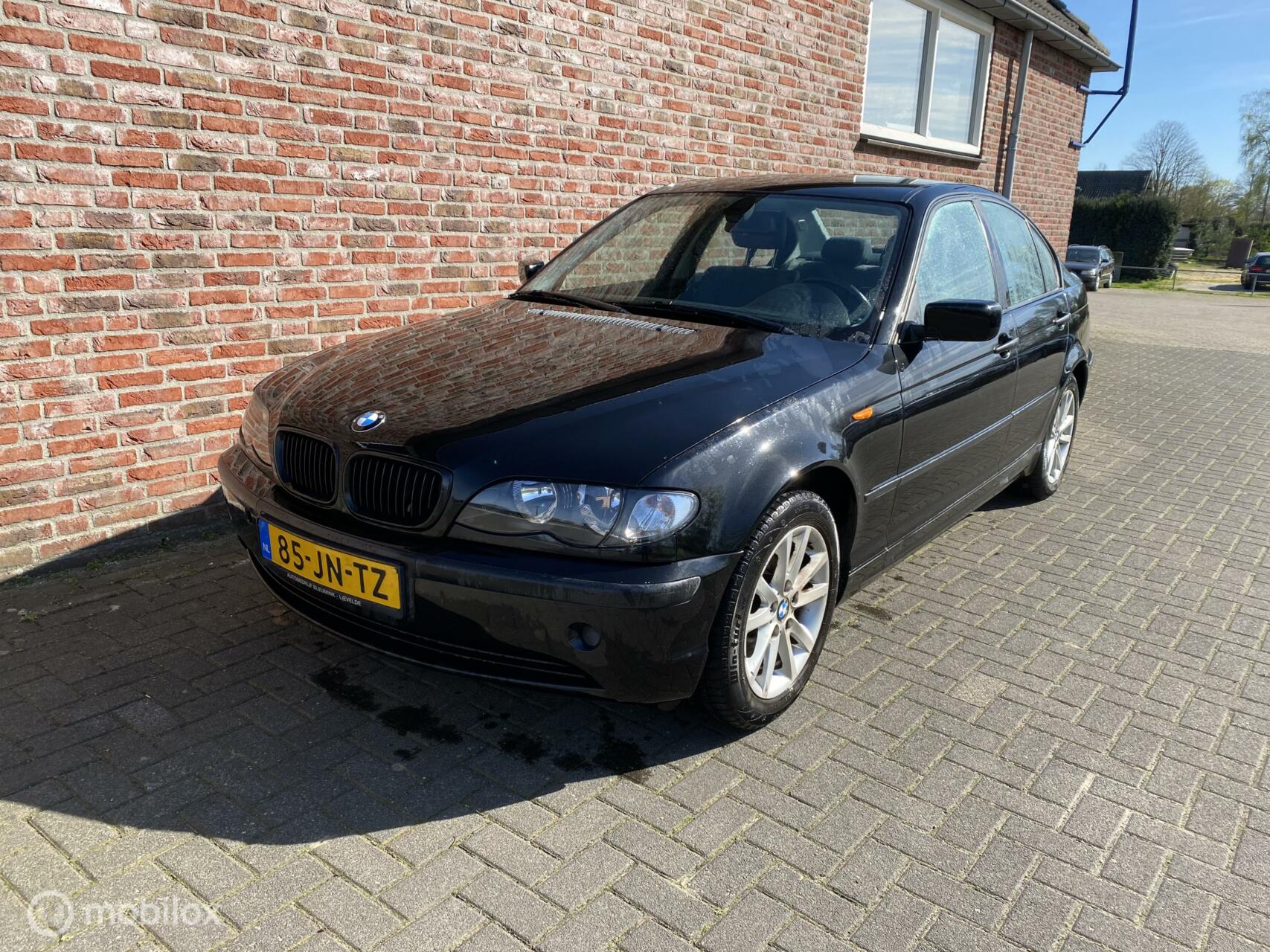 BMW 3-serie 316i 2002 - voorkant