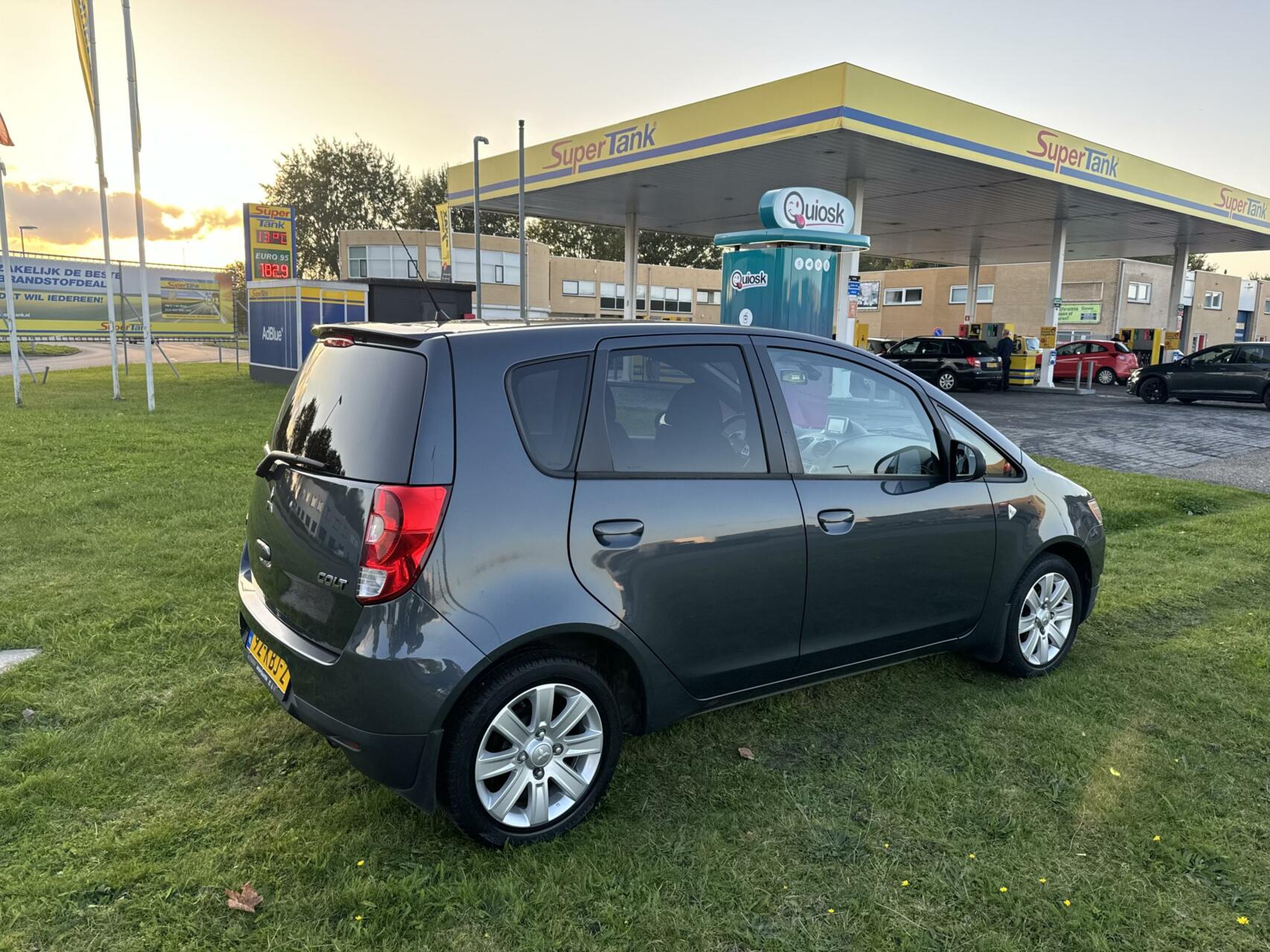 Foto van Mitsubishi Colt