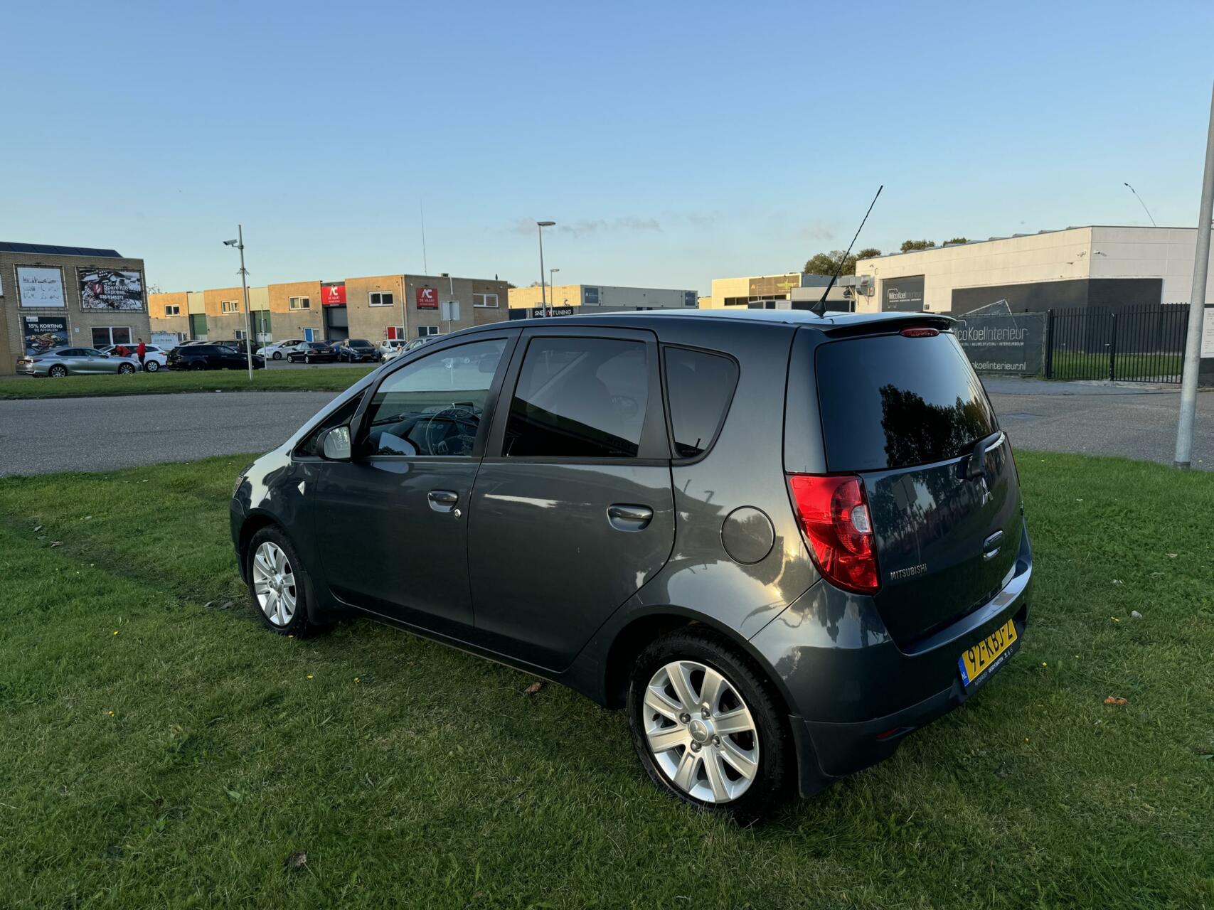 Foto van Mitsubishi Colt