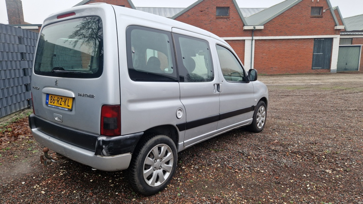 Foto van Peugeot Partner MPV